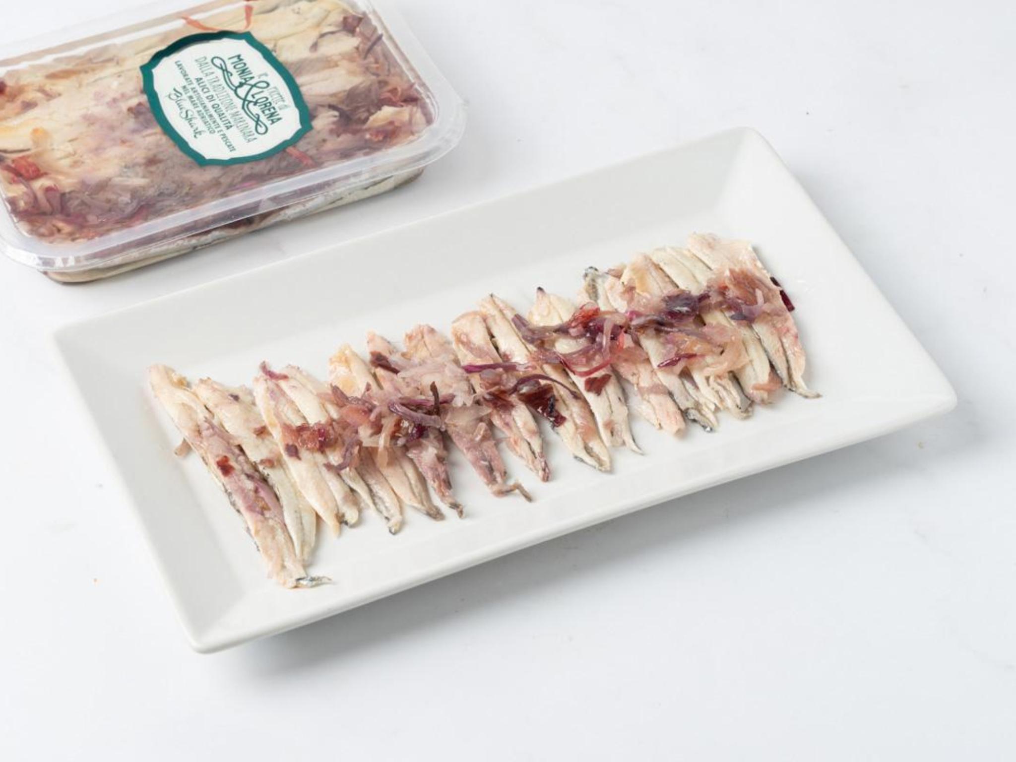 Alici dell'Adriatico marinate alla cipolla rossa