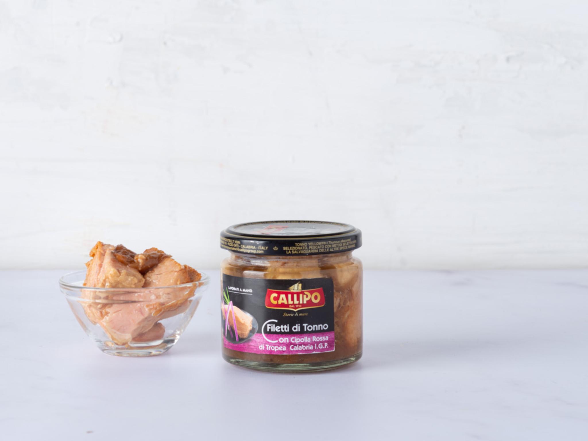 Filetti di tonno con Cipolla Rossa di Tropea Calabria IGP