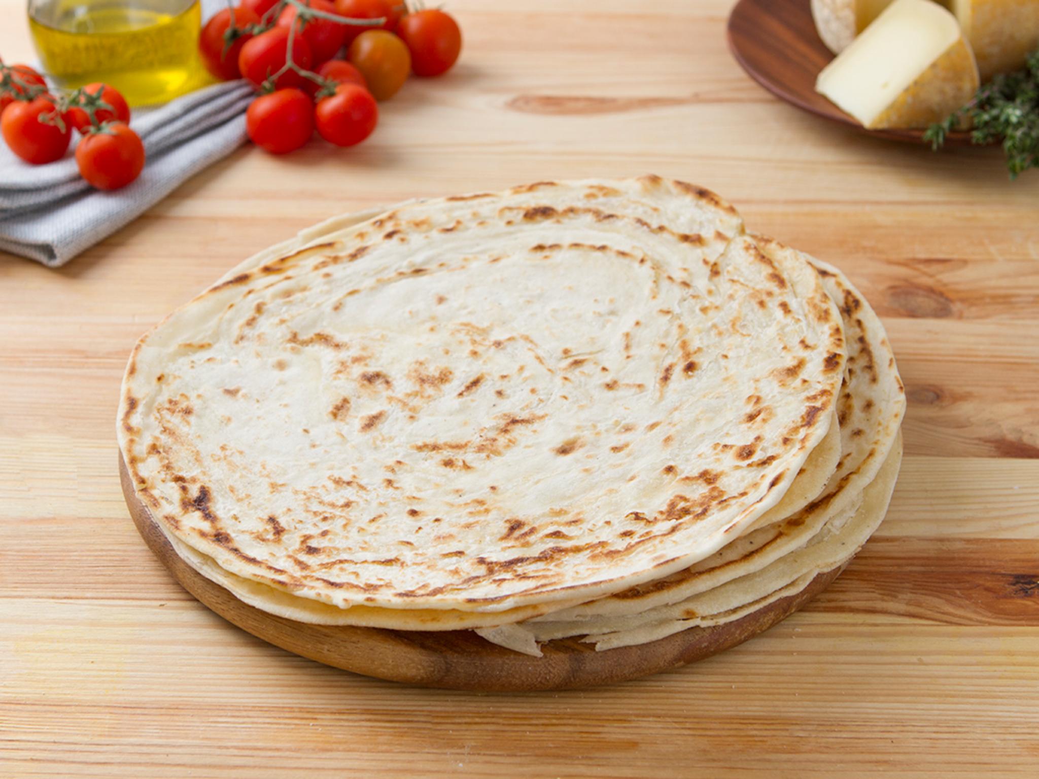 Piadine fresche sfogliate a mano