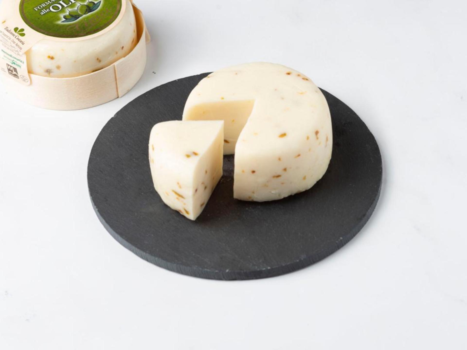 Caciotta mista alle olive