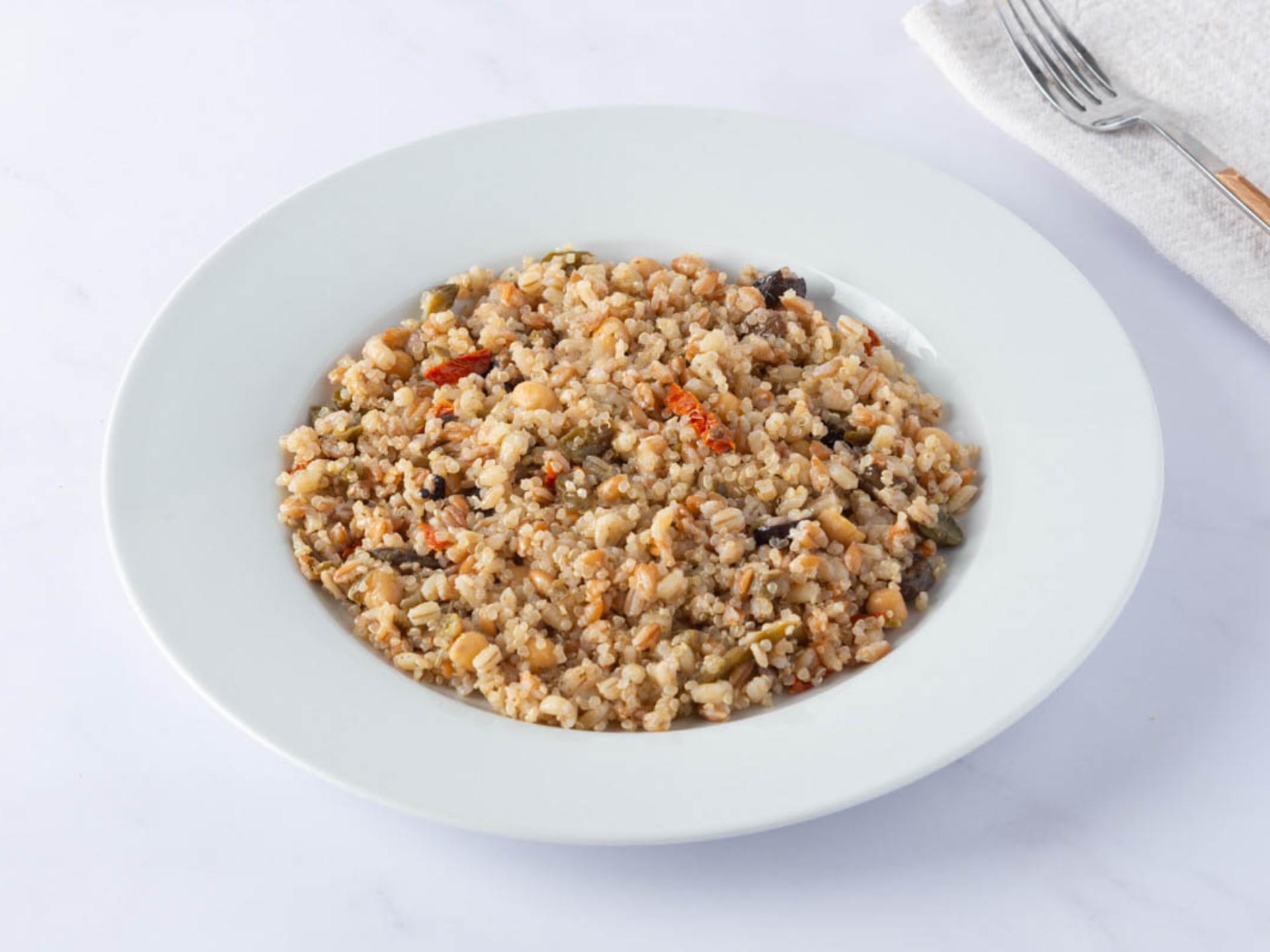 Quinoa cotta al vapore alla mediterranea BIO