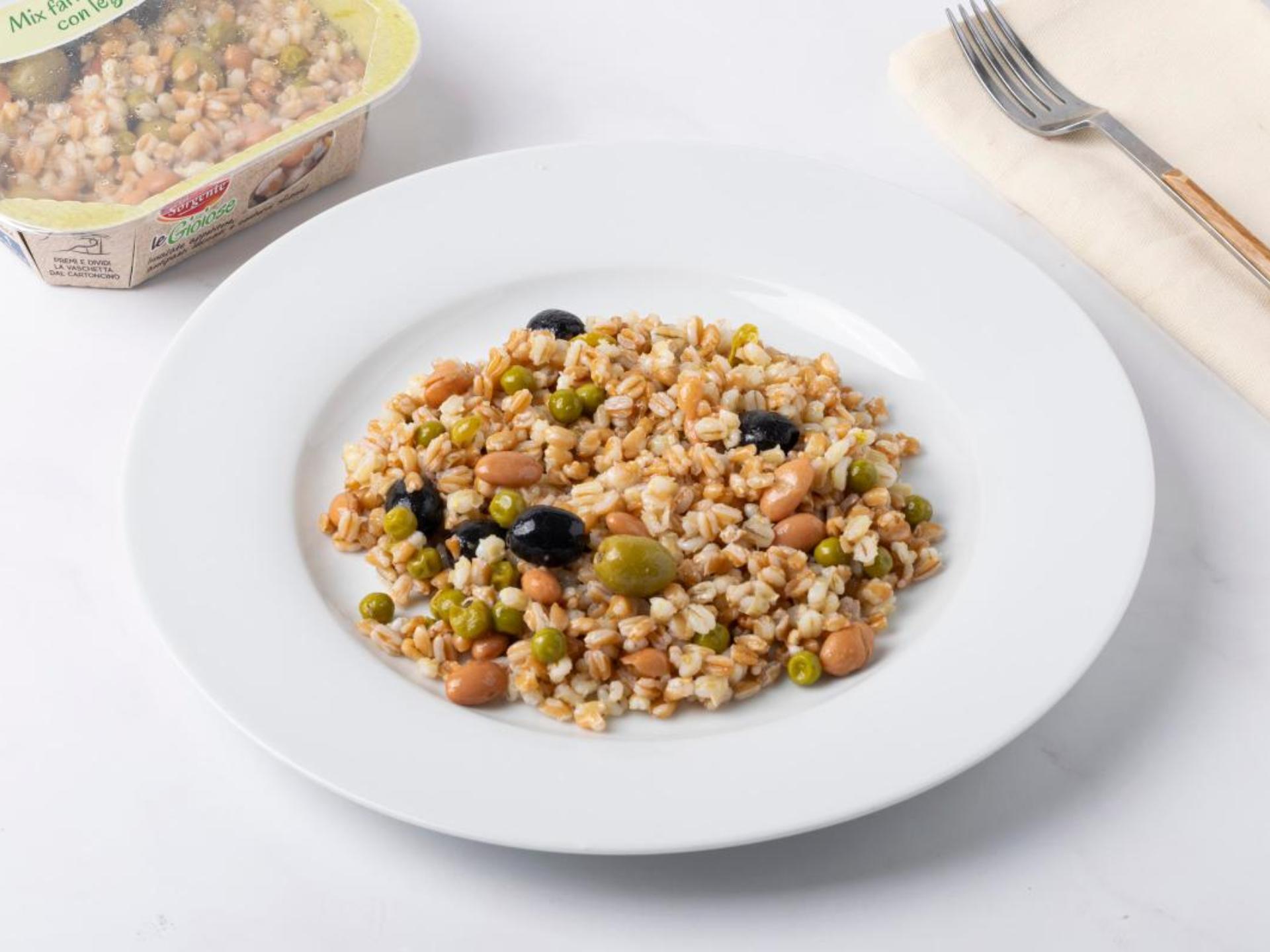 Mix di farro e orzo con legumi