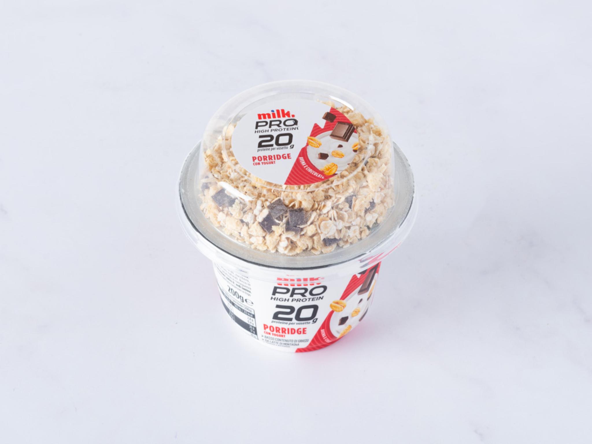 PRO High Protein Yogurt con porridge al cioccolato fondente