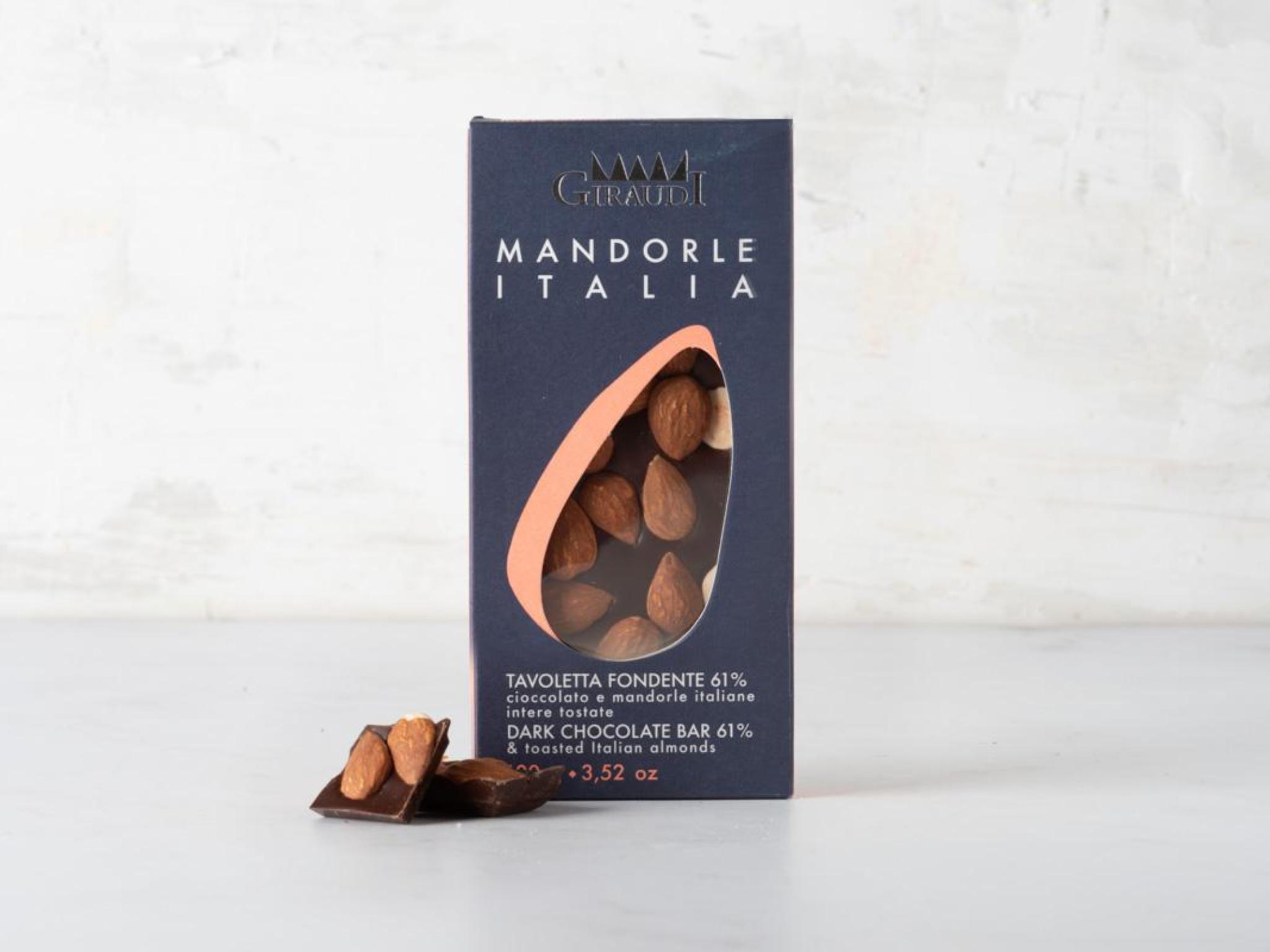 Cioccolato fondente con mandorle italiane
