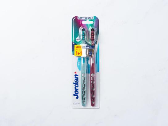 2 spazzolini in plastica riciclata con testine medie