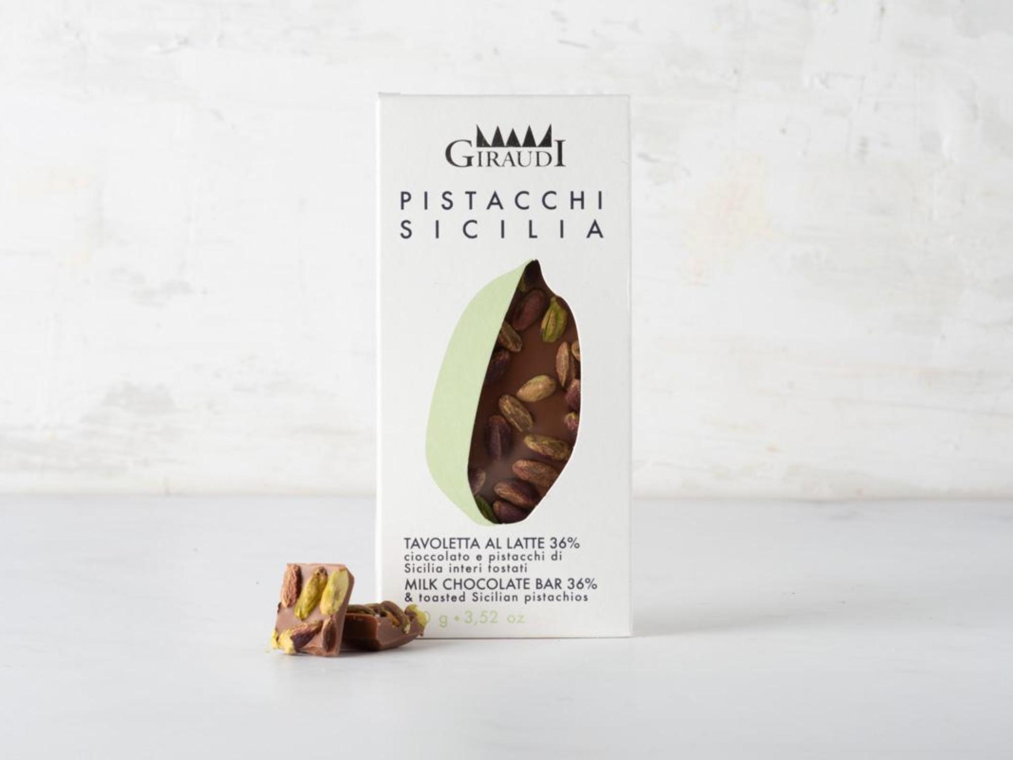 Cioccolato al latte con pistacchi di Sicilia