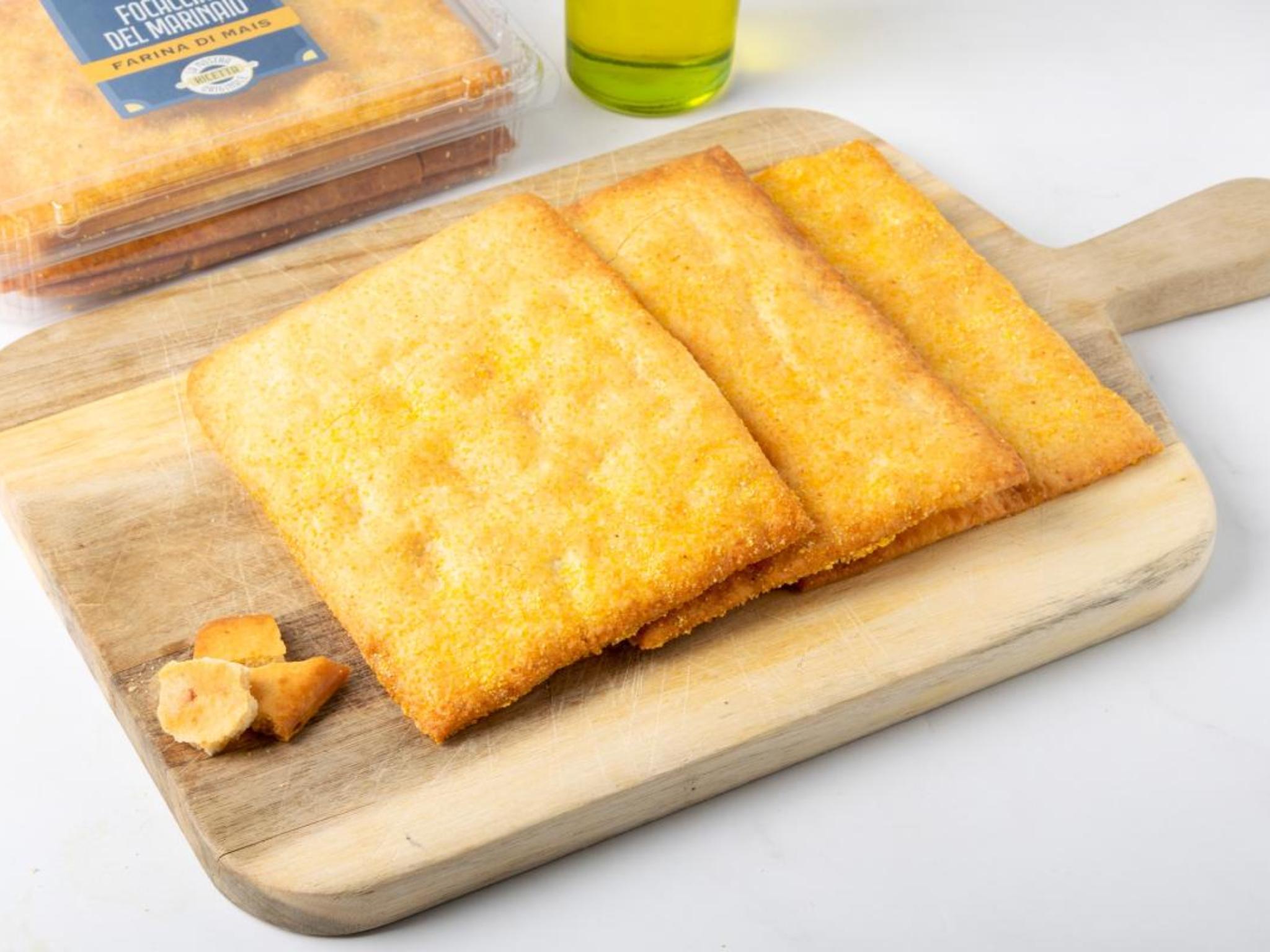 Focaccia con farina di mais croccante
