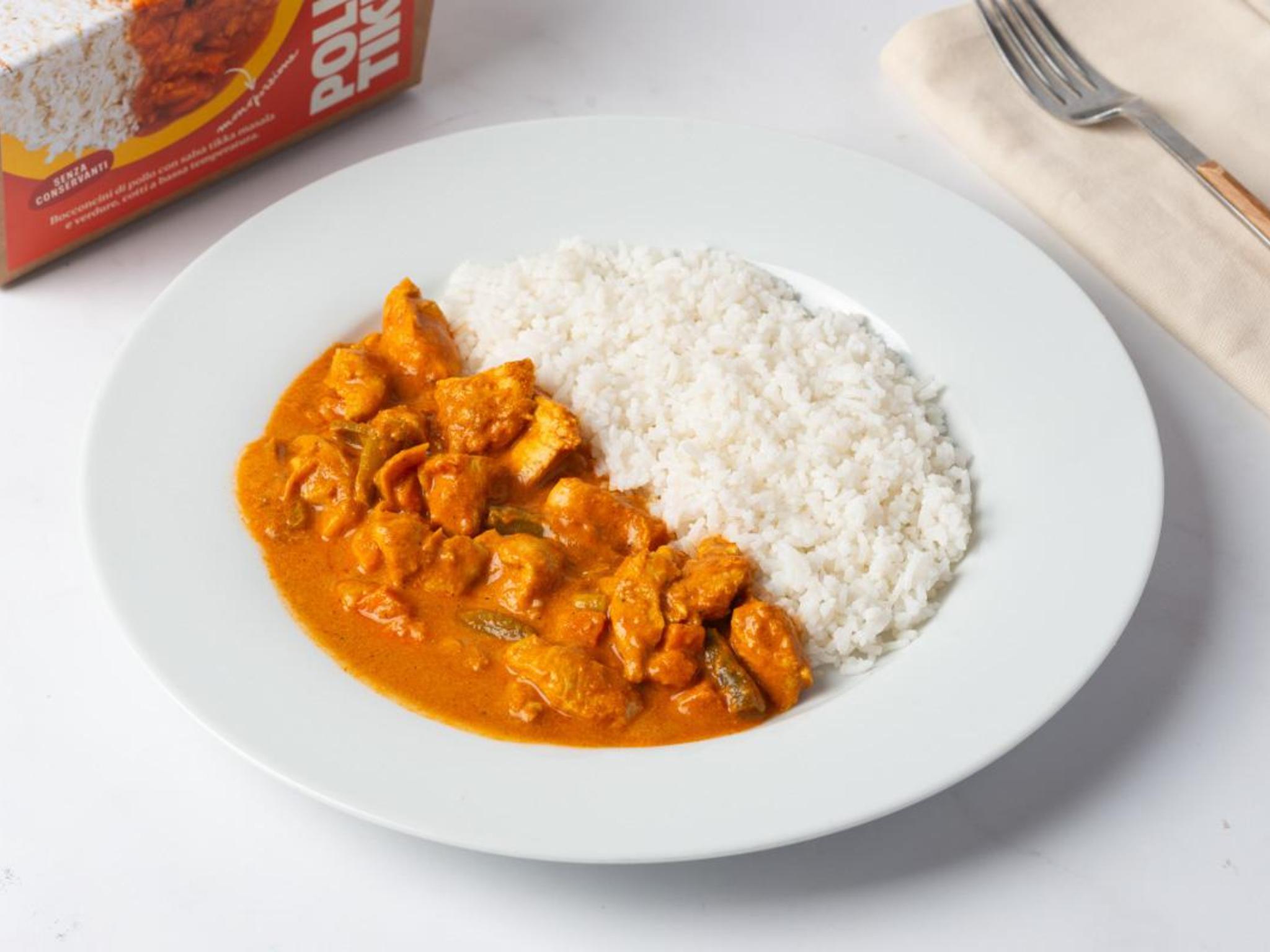 Pollo tikka con riso basmati