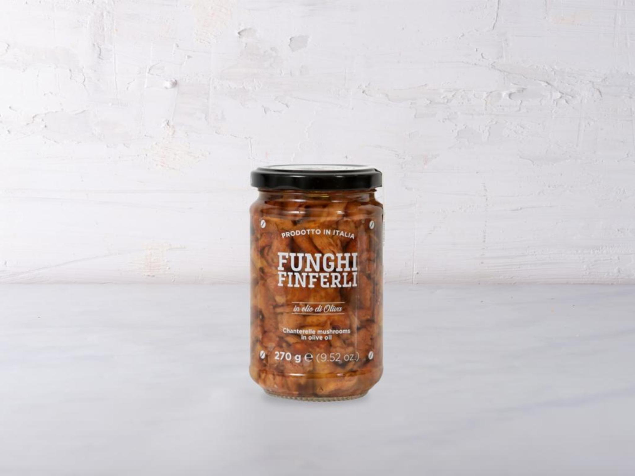 Funghi finferli in olio di oliva