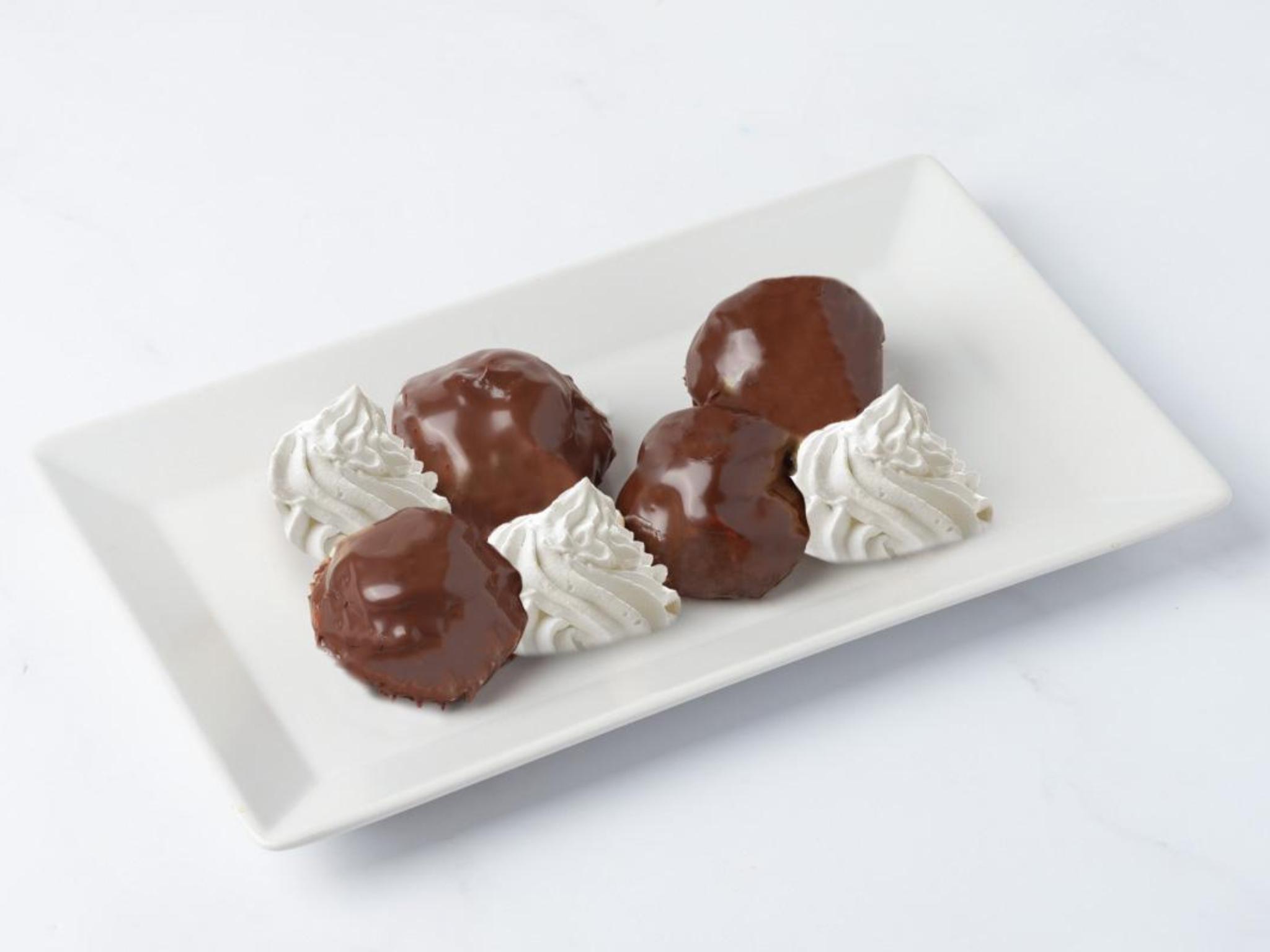 Profiteroles fresco