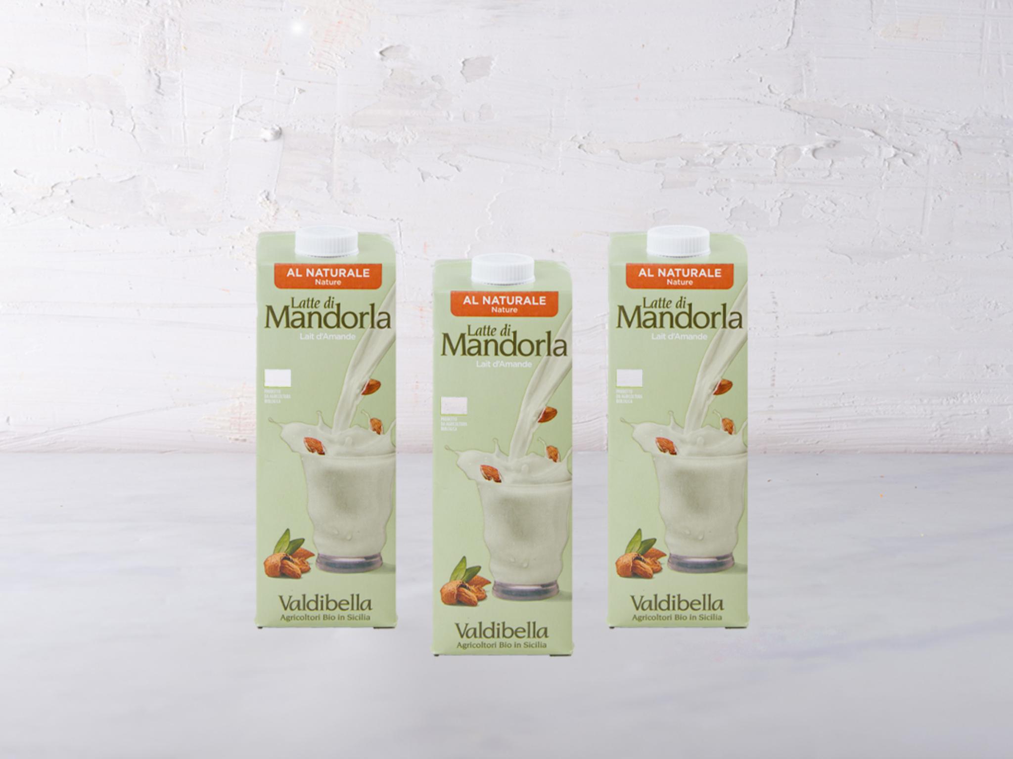 3 Bevanda di mandorle siciliane BIO