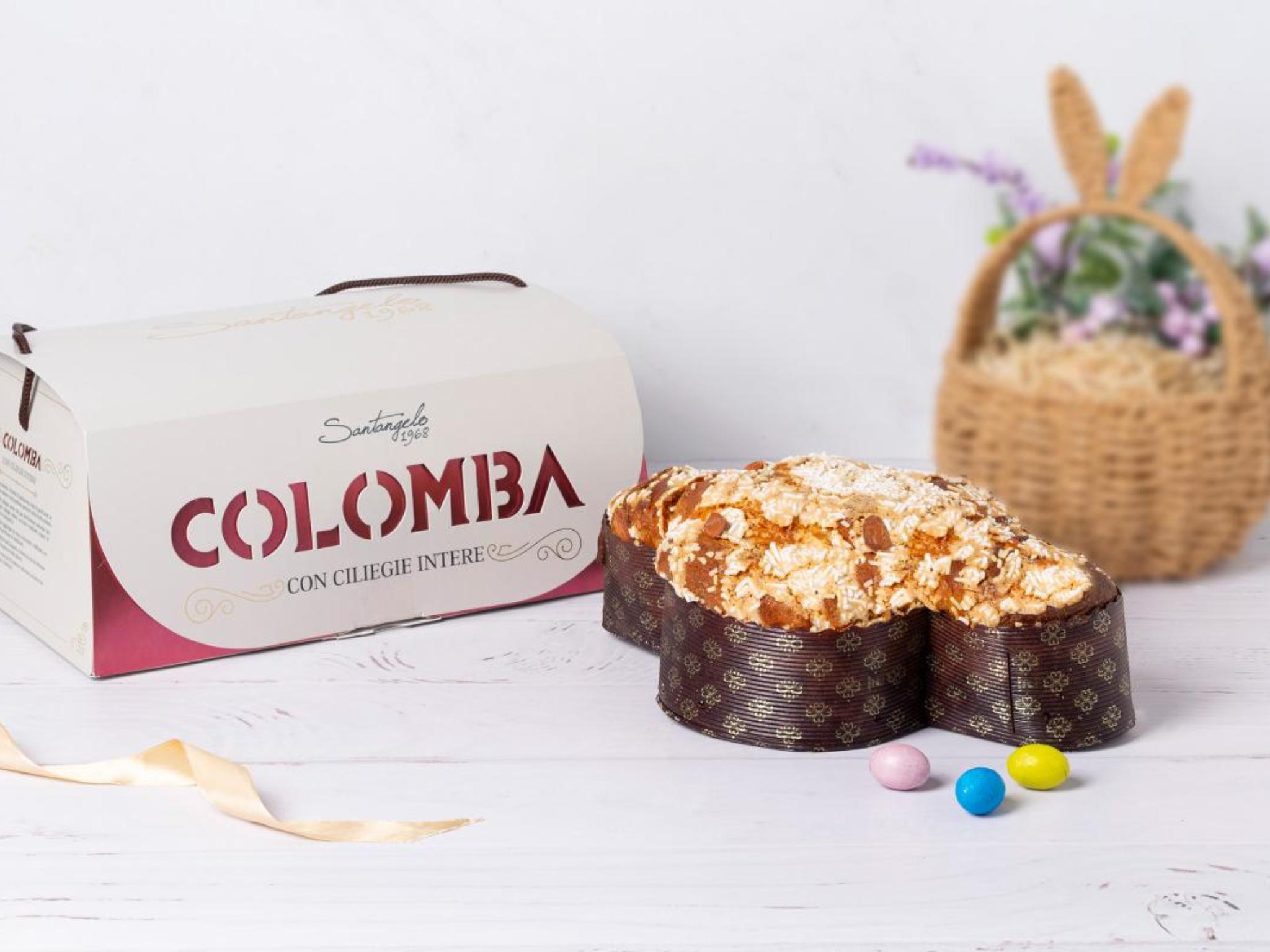 Colomba con ciliegie intere