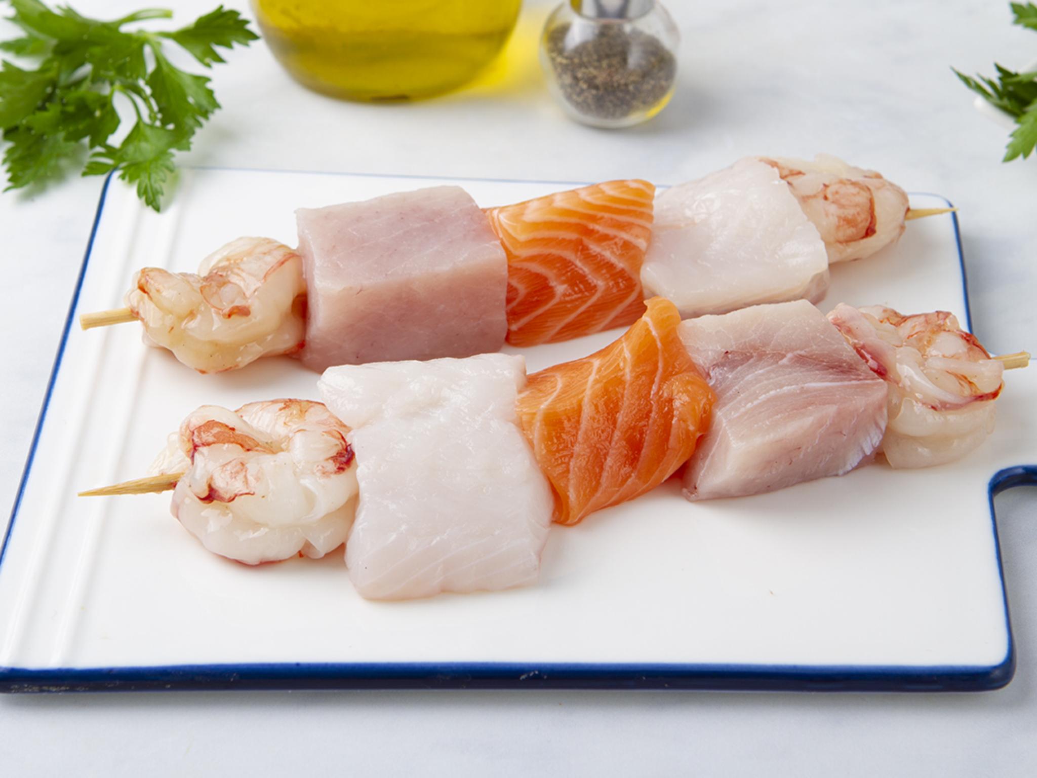 Spiedini di pesce misto