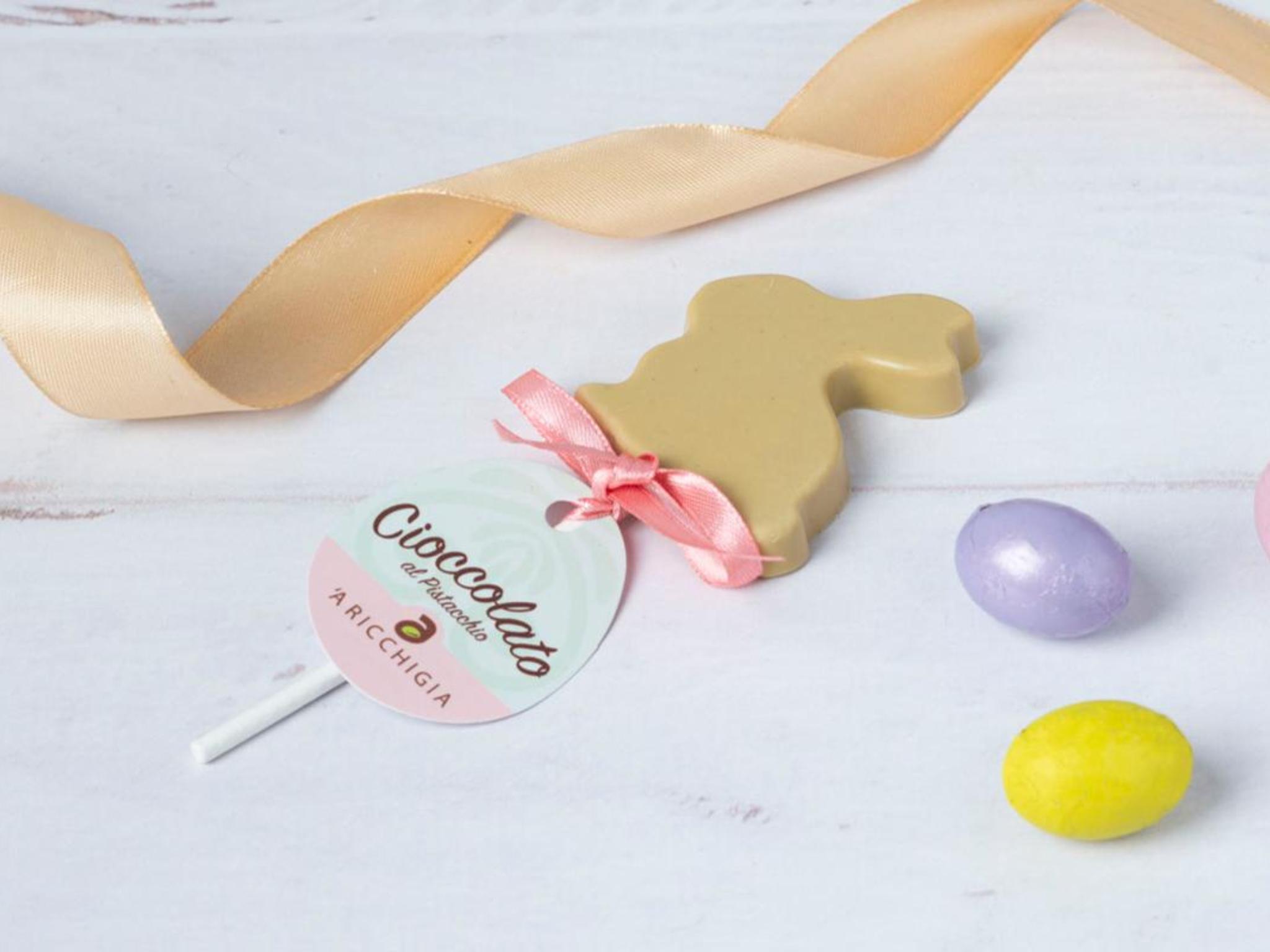 Coniglietto di cioccolato bianco al pistacchio