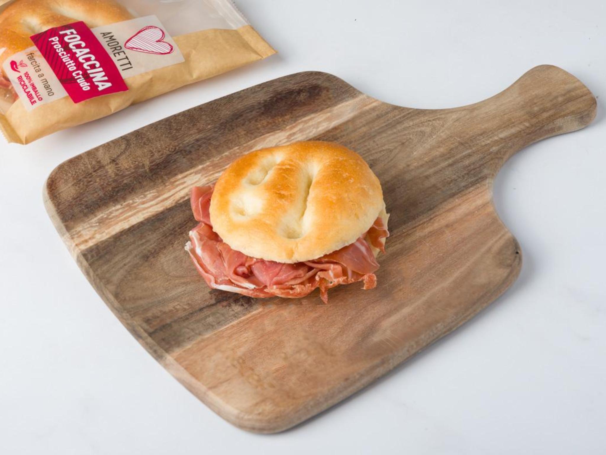 Focaccina con prosciutto crudo