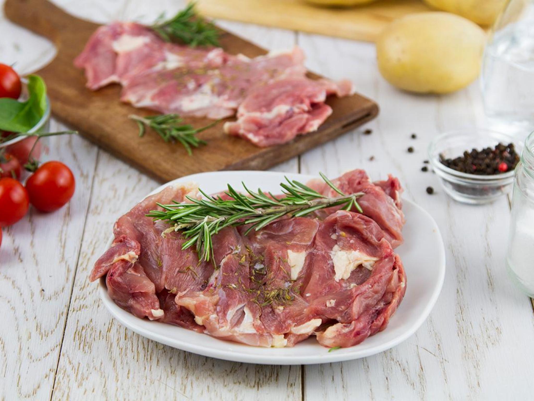 Bistecche di faraona con timo