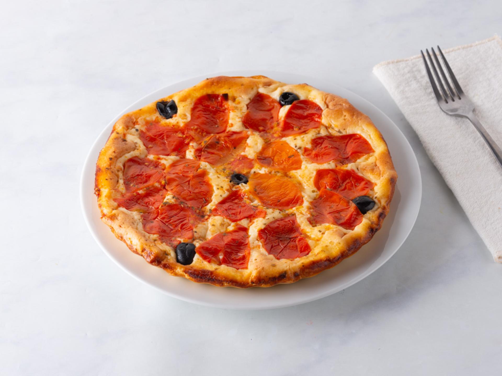 Focaccia fresca con pomodorini alla pugliese
