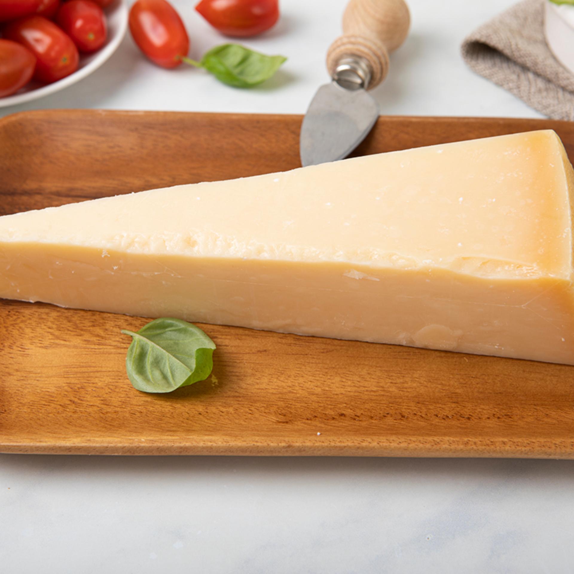 Formaggio stagionato a caglio vegetale BIO