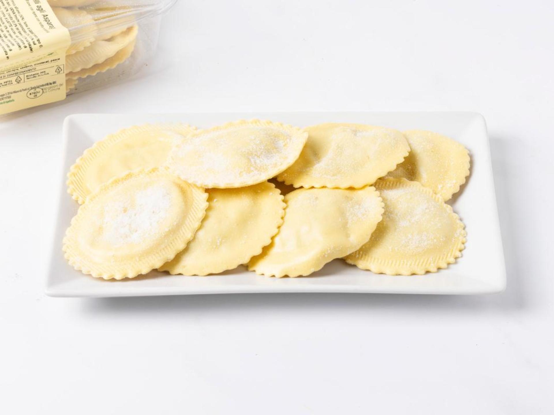 Tortelli agli asparagi freschi
