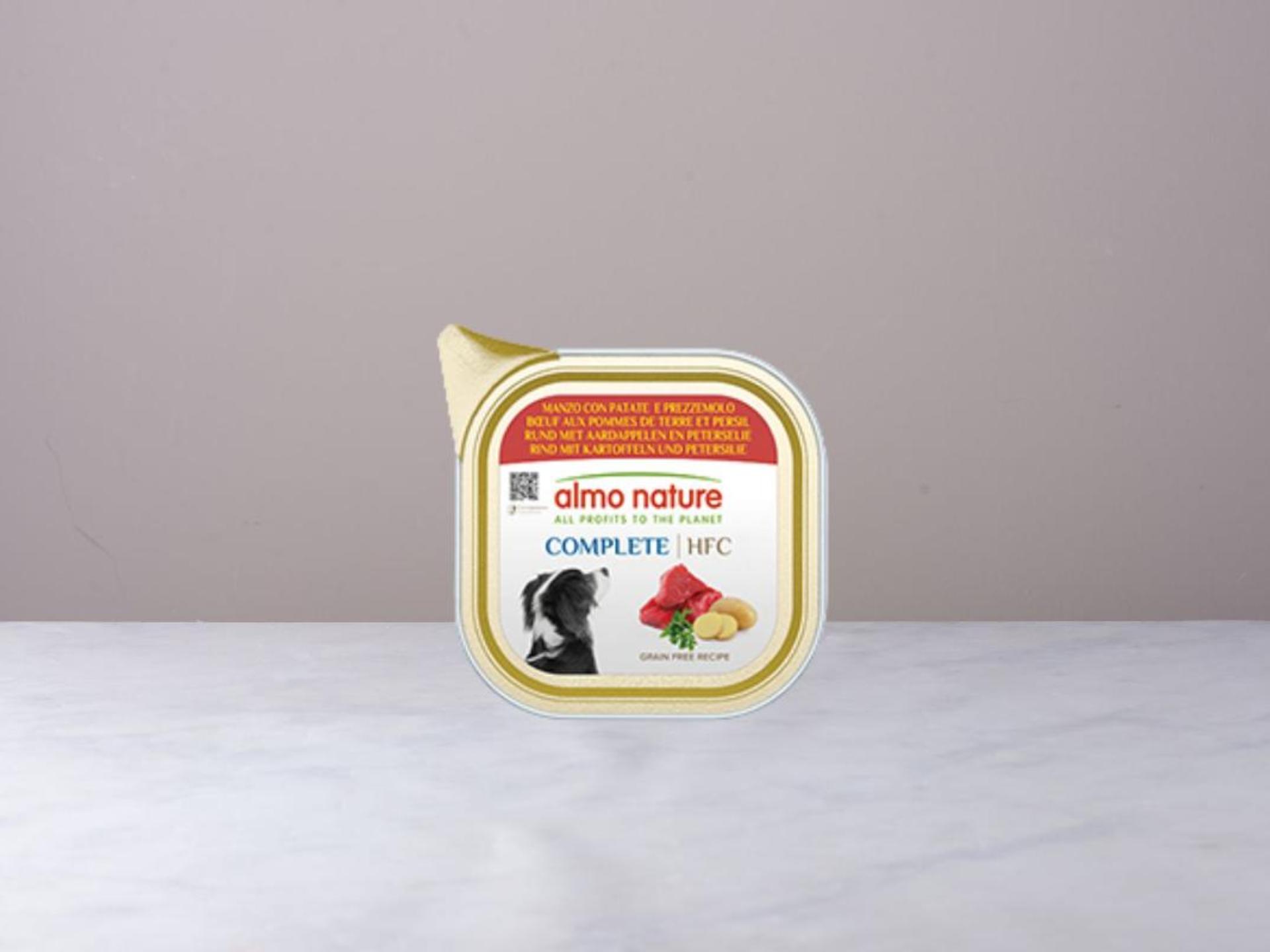 Vaschetta con manzo patate e prezzemolo per cane