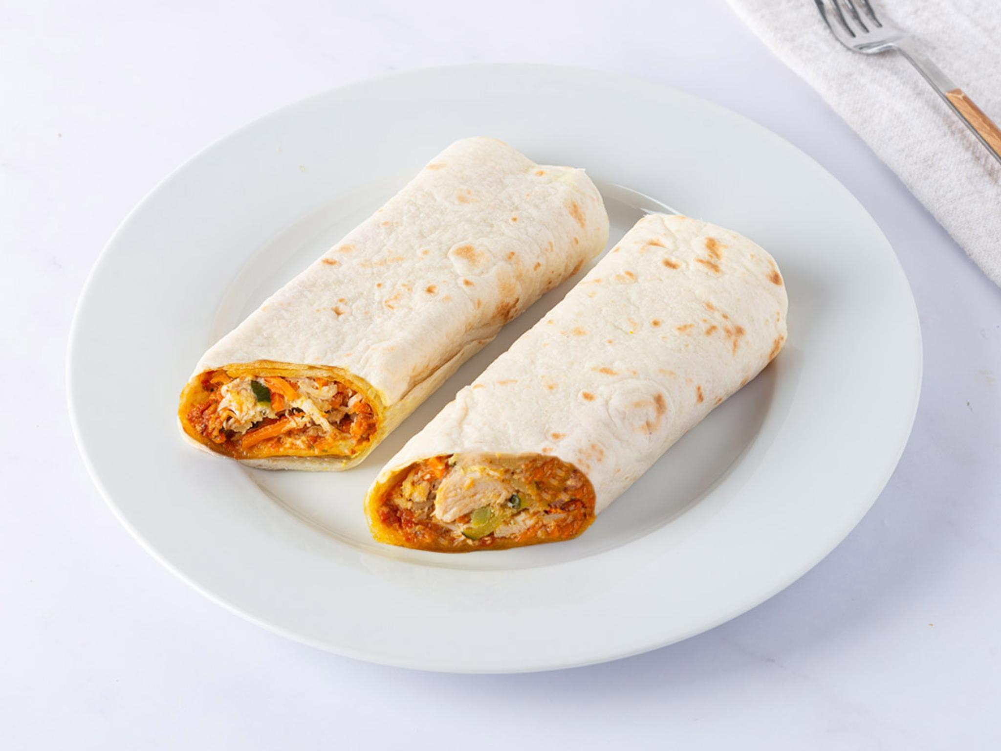 Burritos con pollo e pesto trapanese con verdure croccanti