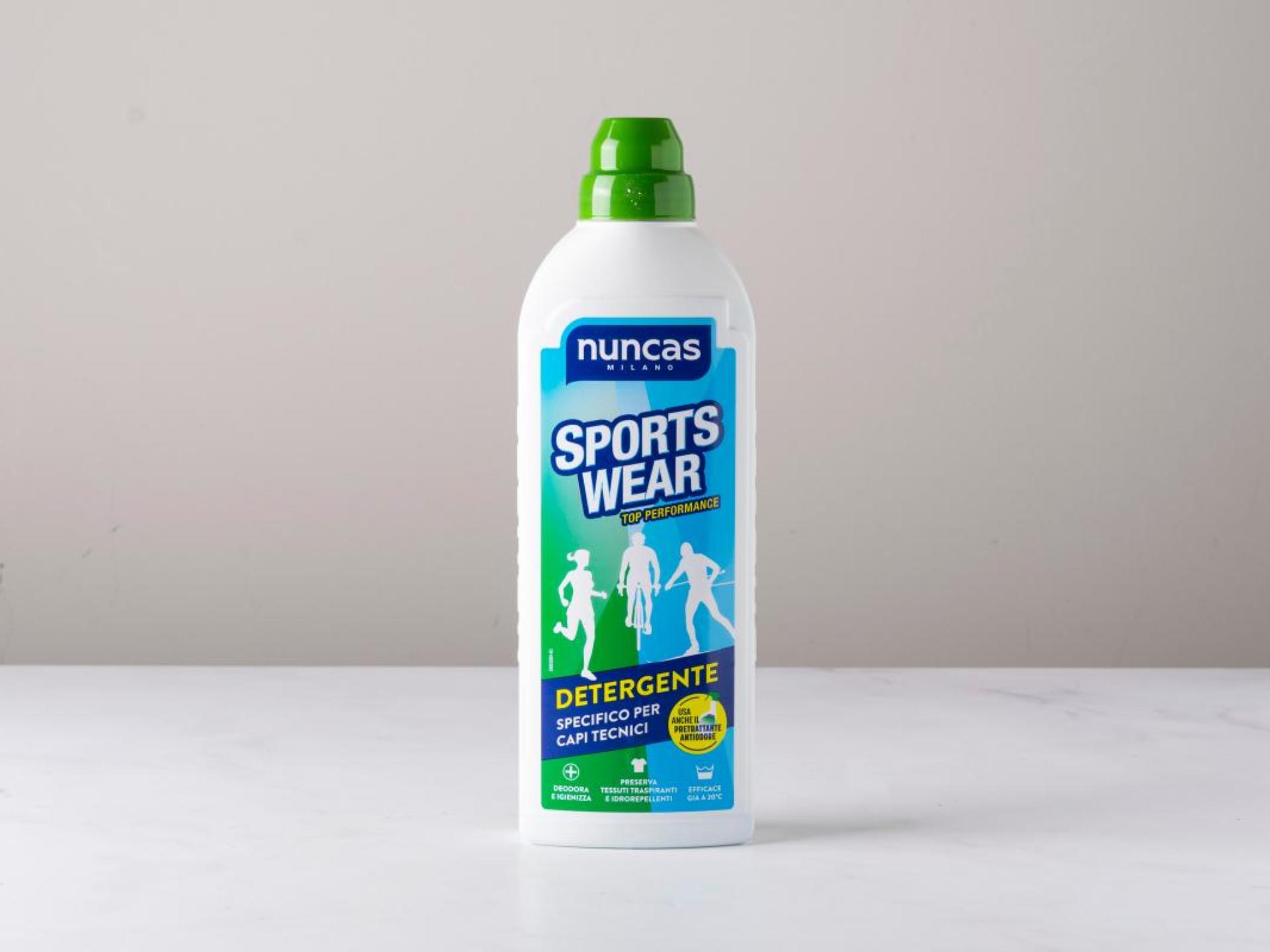 Sportswear detergente specifico per capi tecnici