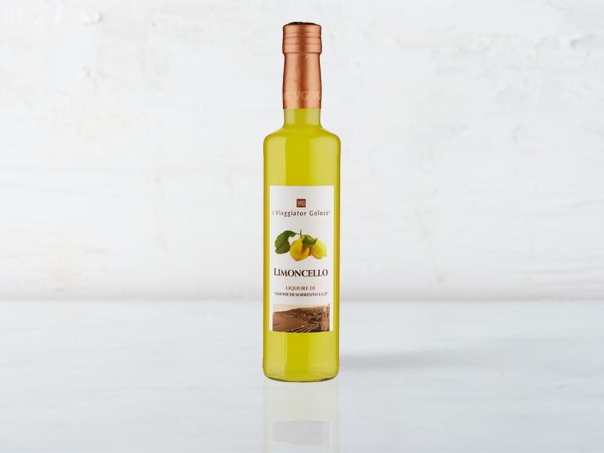 Limoncello liquore di Limone di Sorrento IGP
