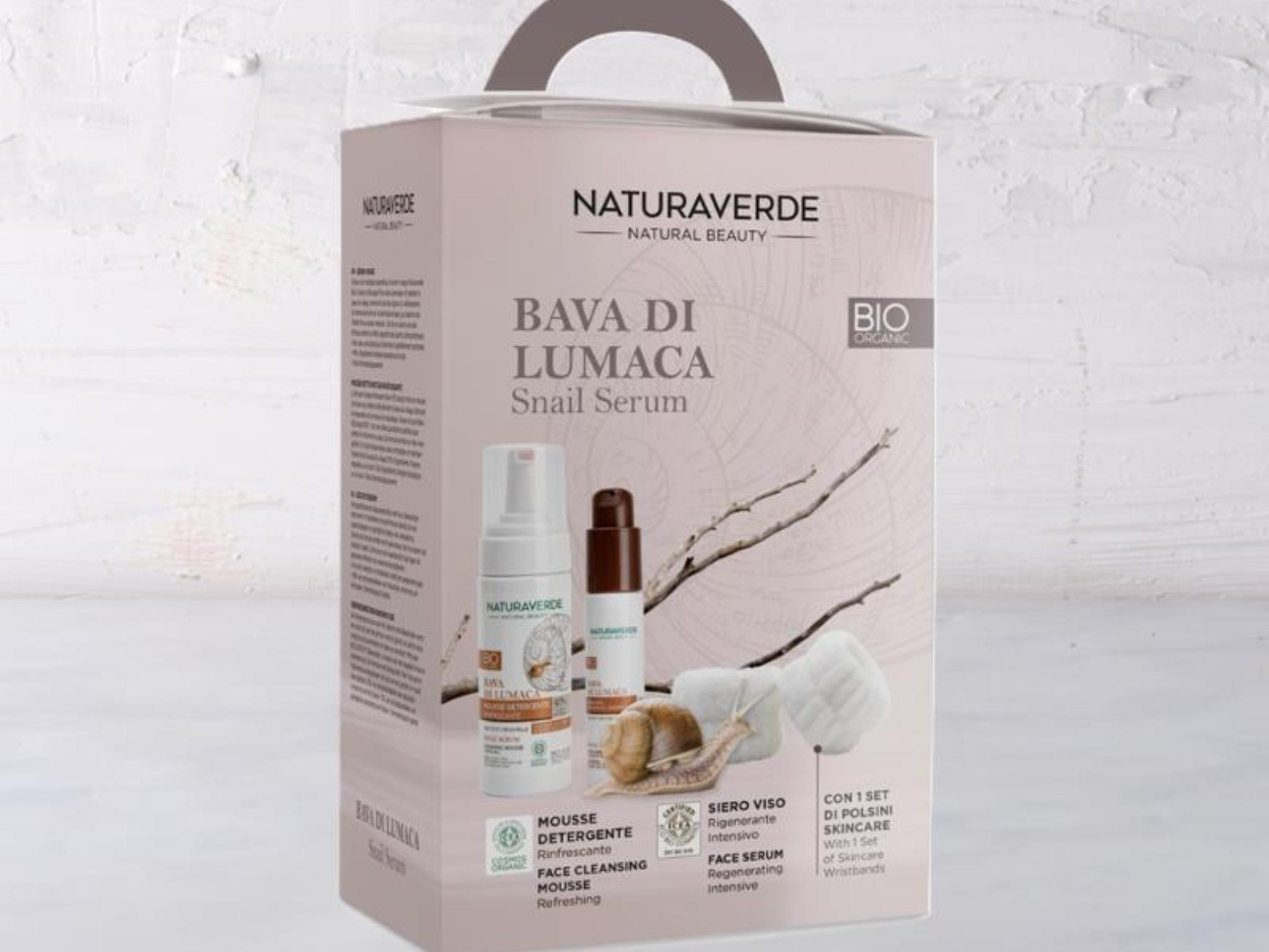 Cofanetto bava di lumaca con mousse, siero viso e set di polsini
