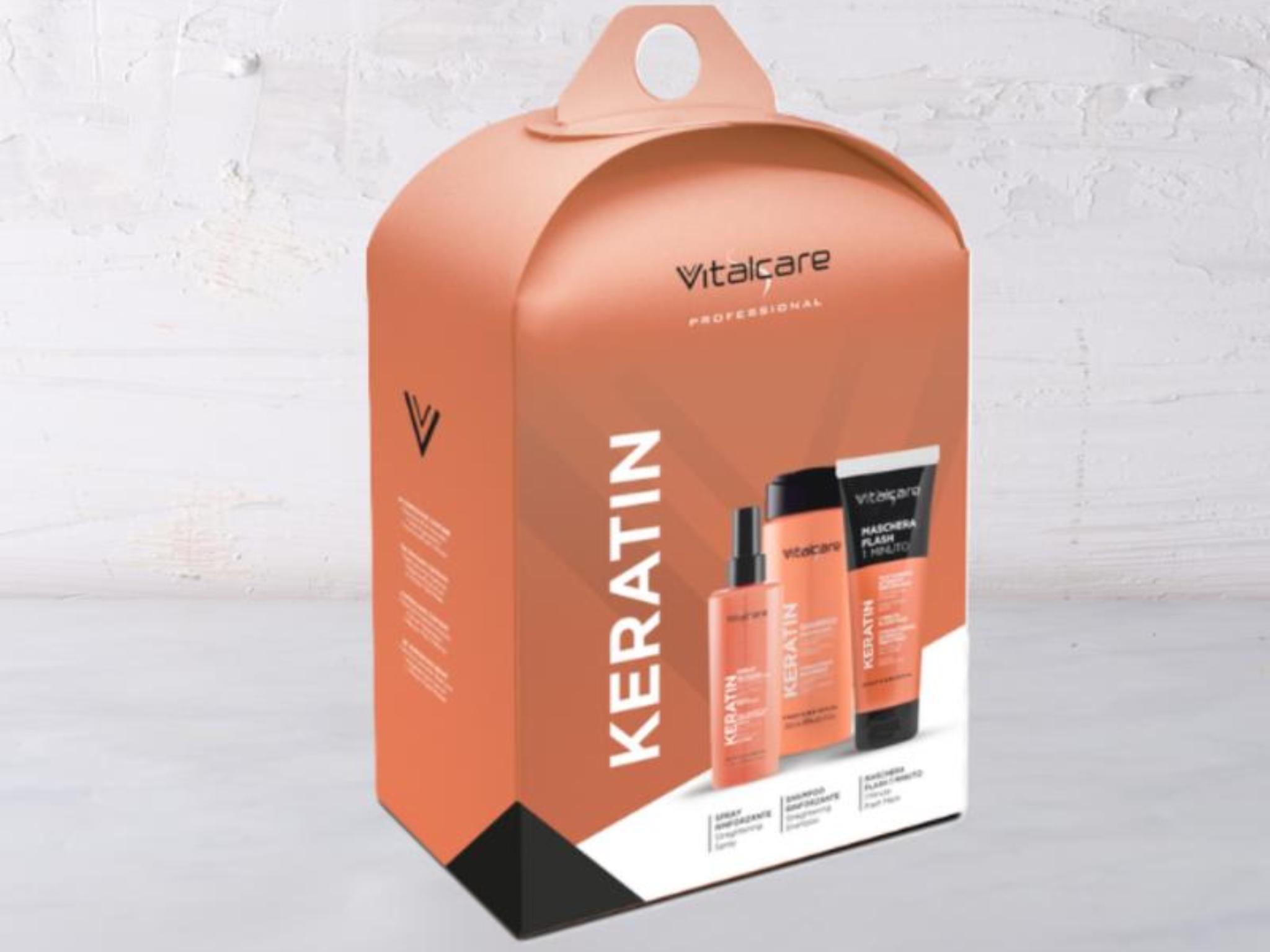 Cofanetto con shampoo, maschera e spray alla keratina
