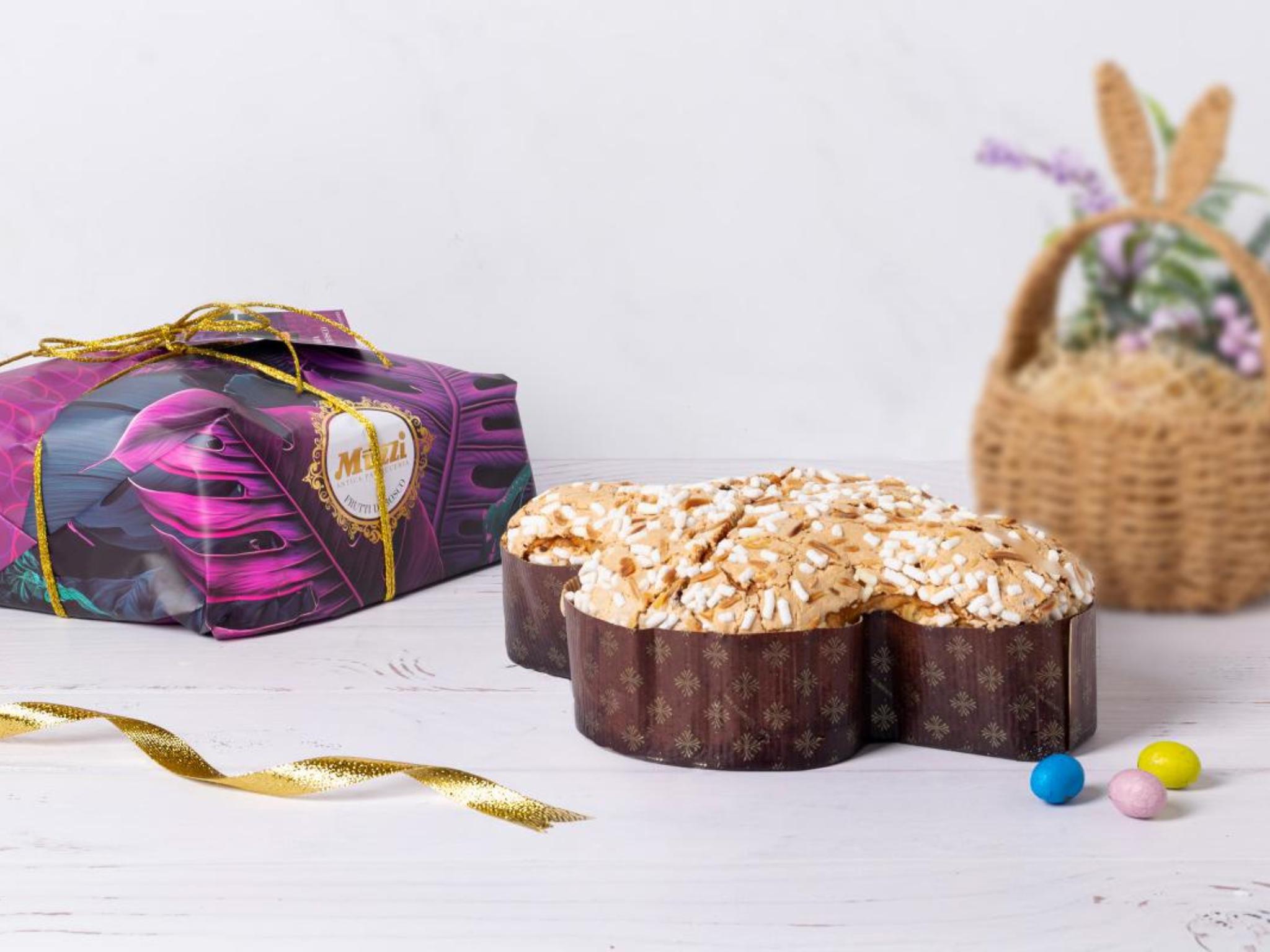 Colomba ai frutti di bosco