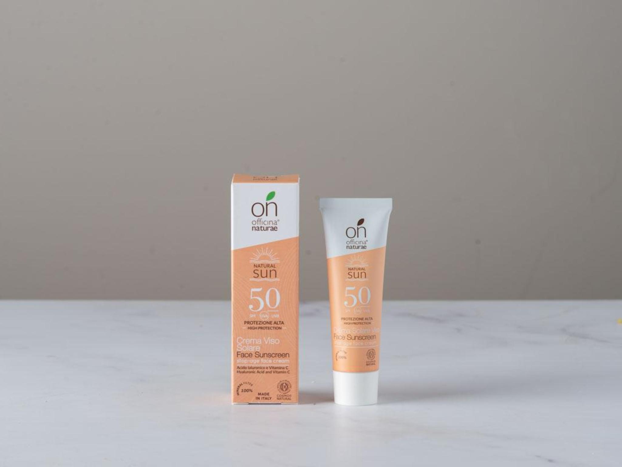 Crema solare viso SPF50