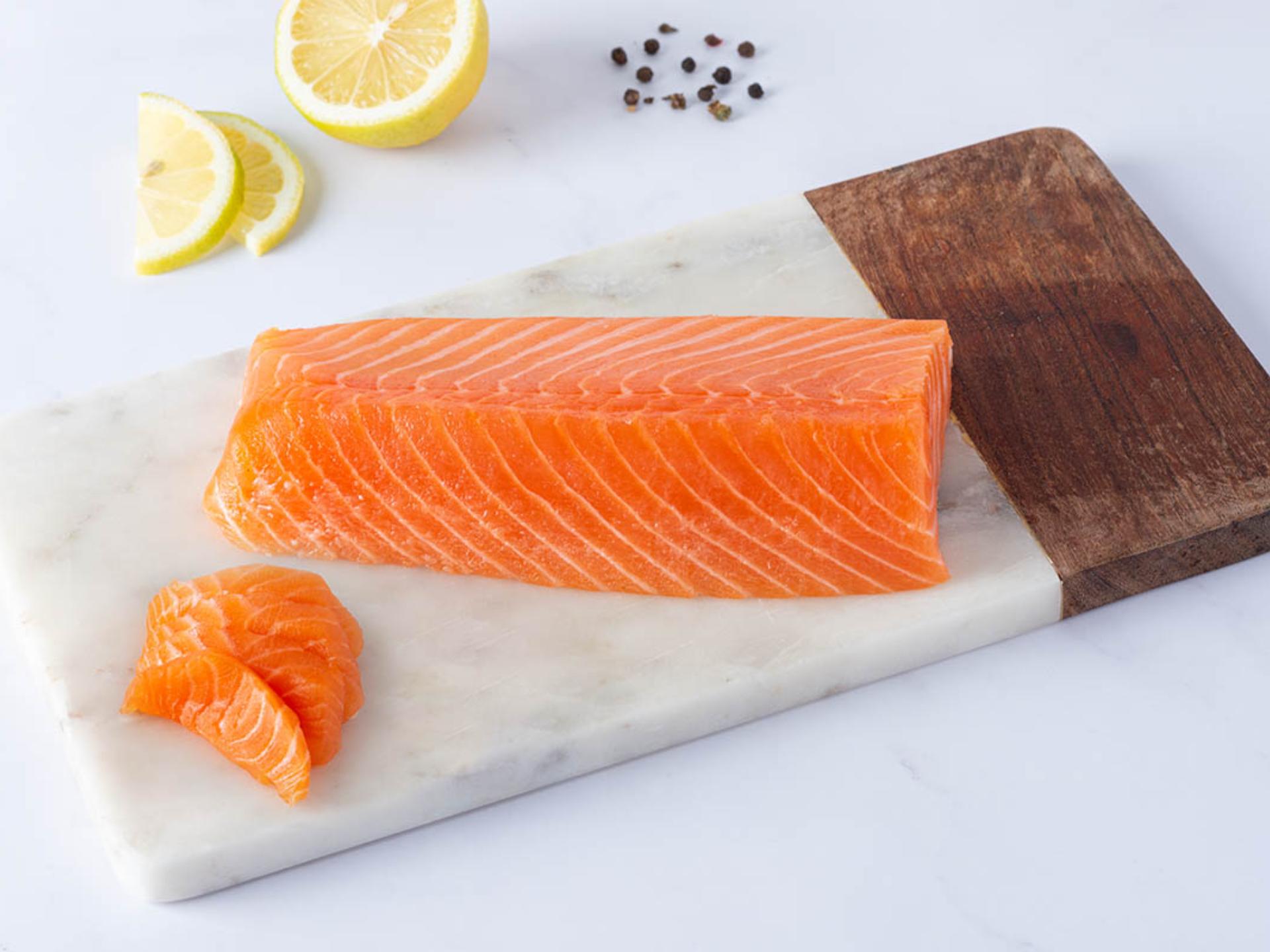 Filetto di salmone norvegese per crudo