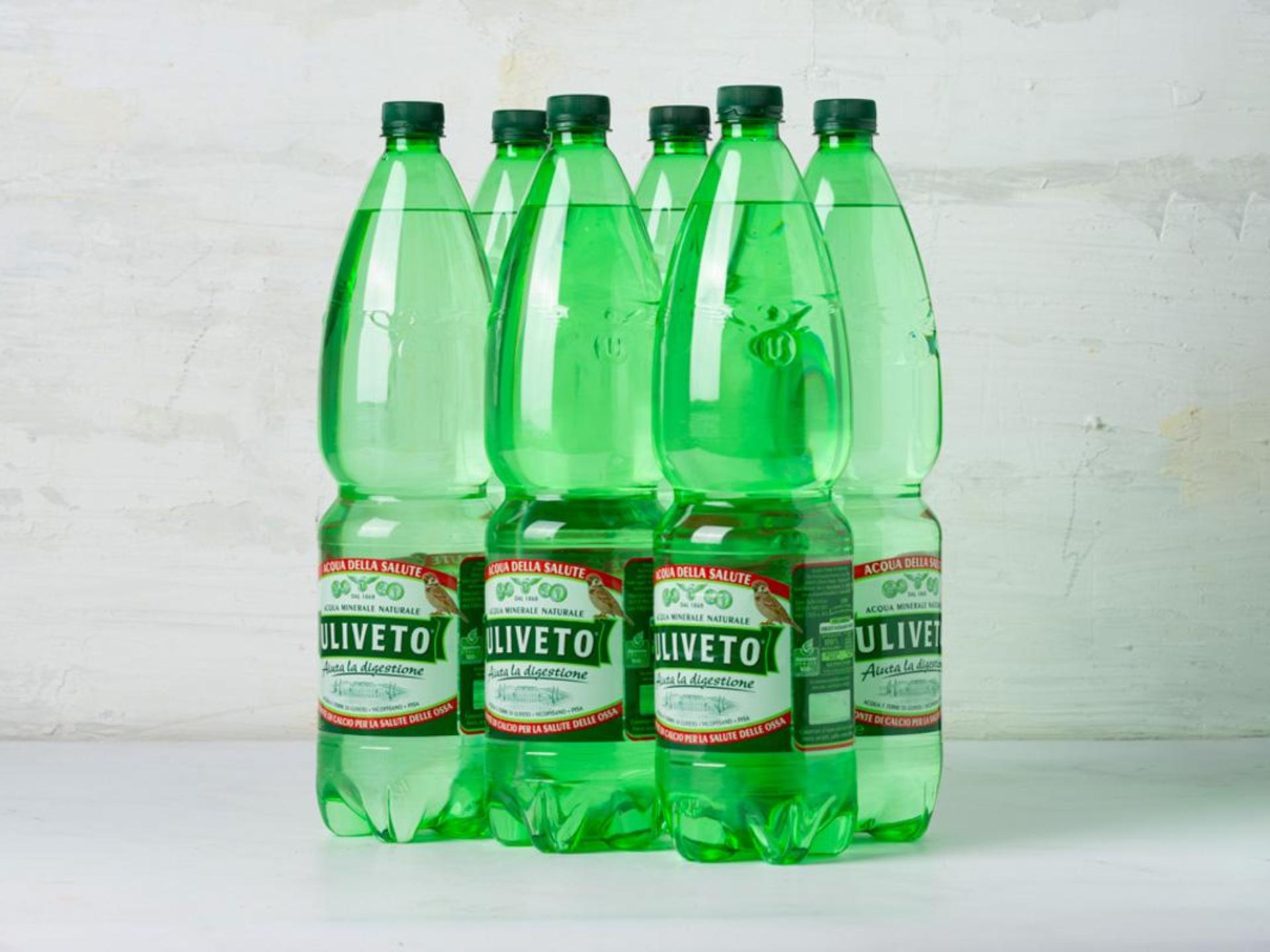 6 Acqua effervescente naturale