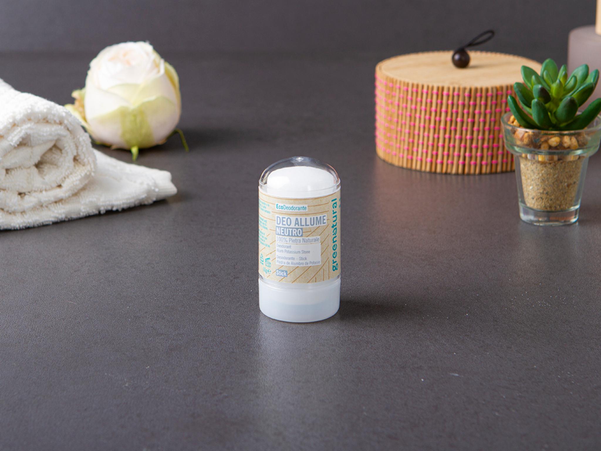 Deodorante stick pietra di allume di potassio