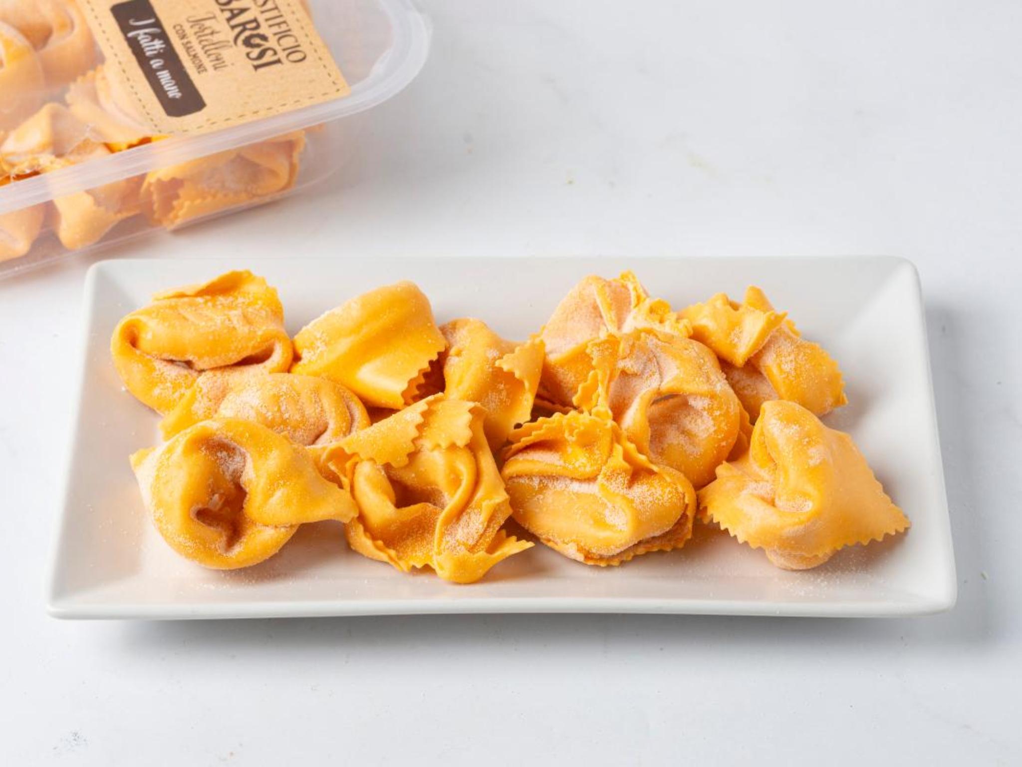 Tortelloni con salmone norvegese affumicato