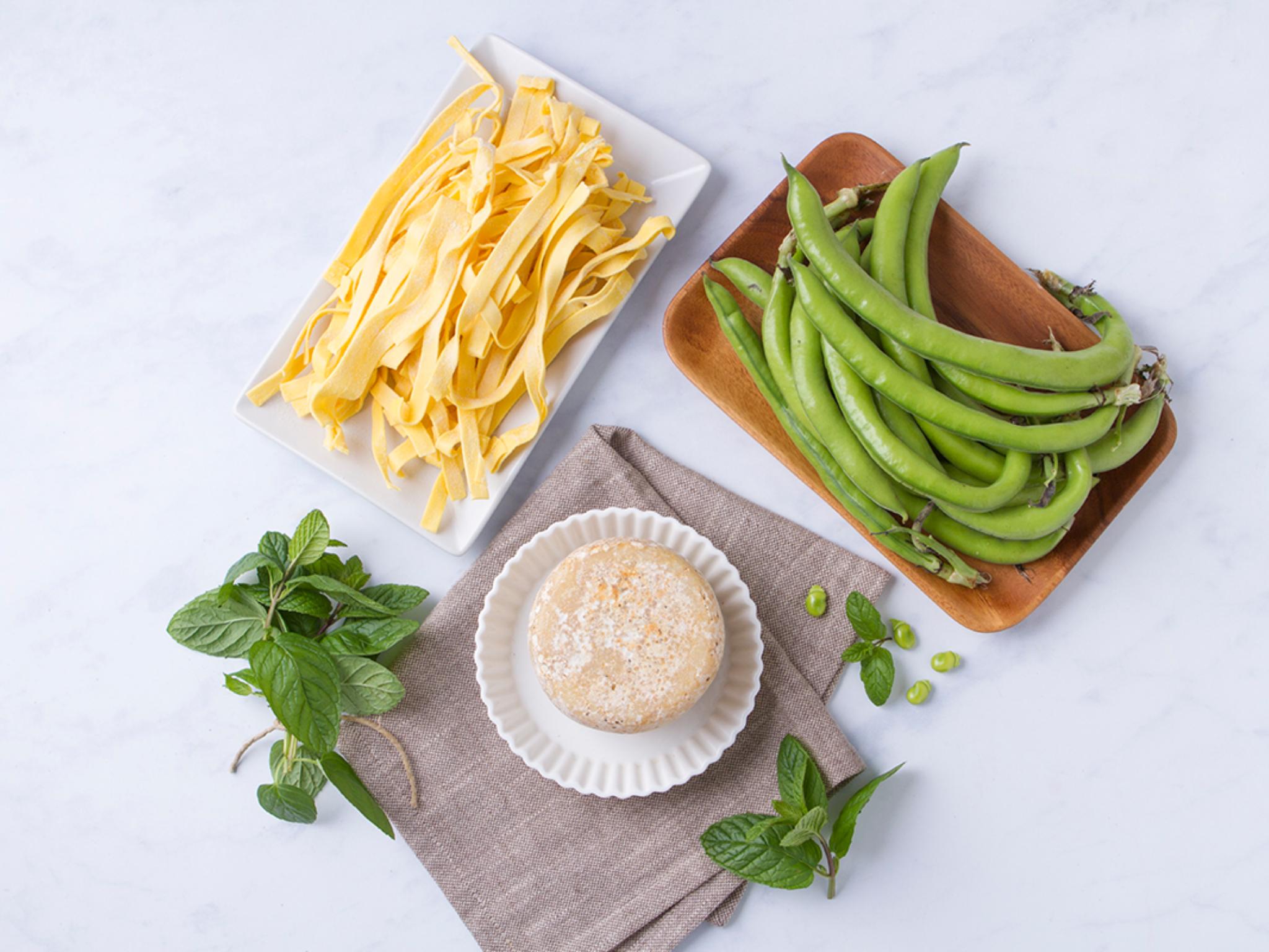 Kit tagliatelle con crema di fave e pecorino