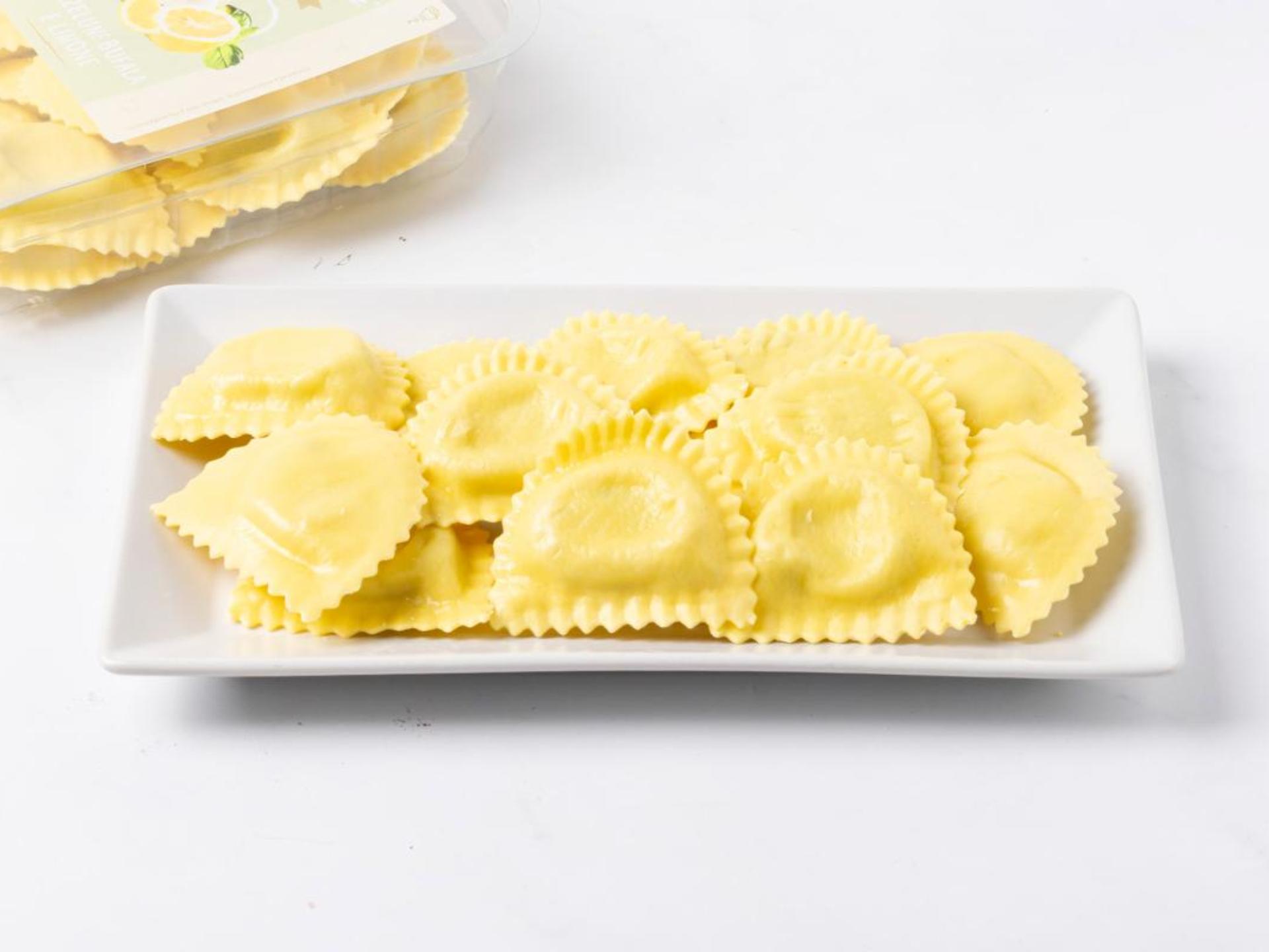 Mezzelune con bufala e limone