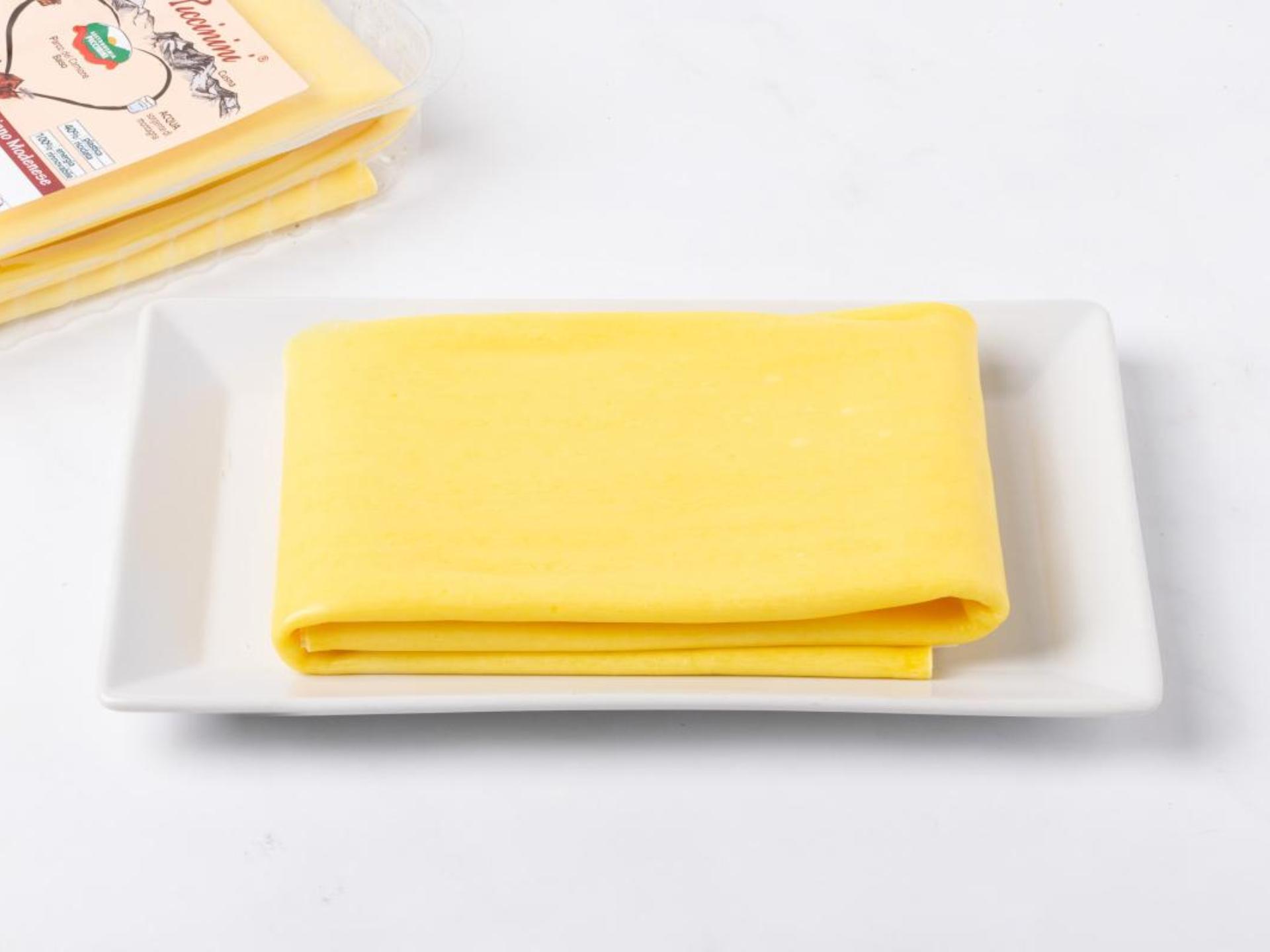 Sfoglia gialla ruvida per lasagne