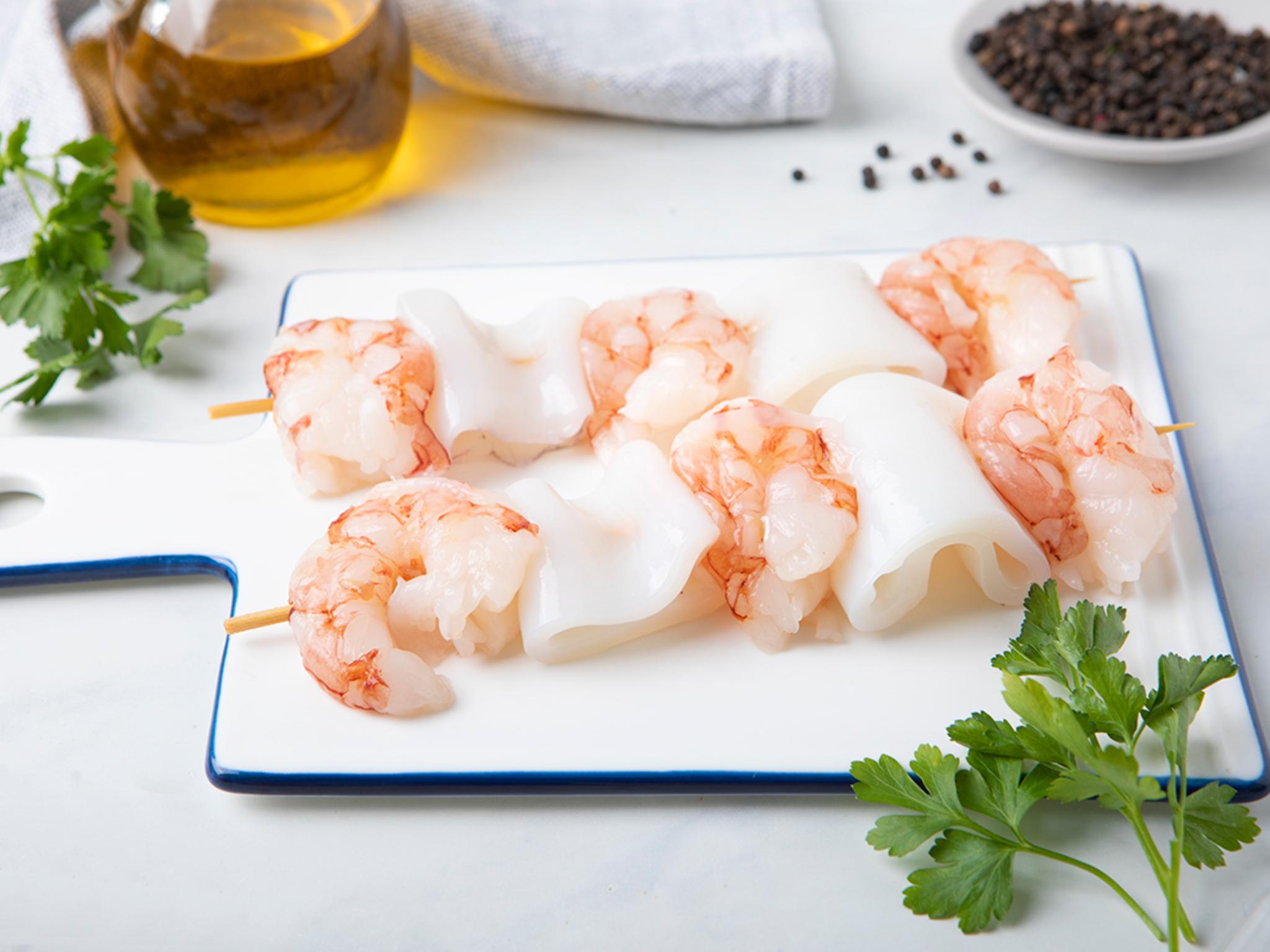 Spiedini di calamari e gamberi