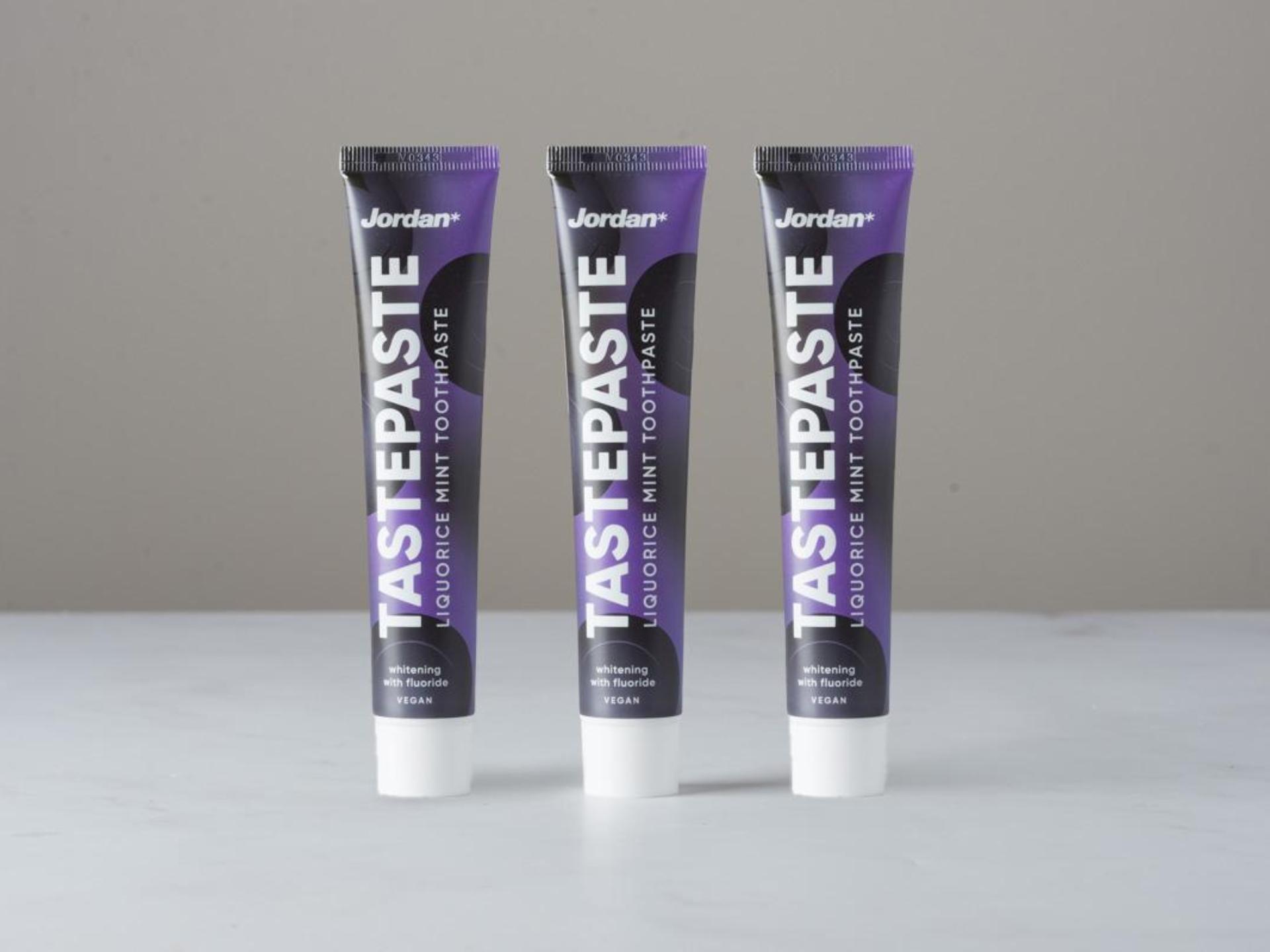 3 dentifrici sbiancanti liquirizia e menta