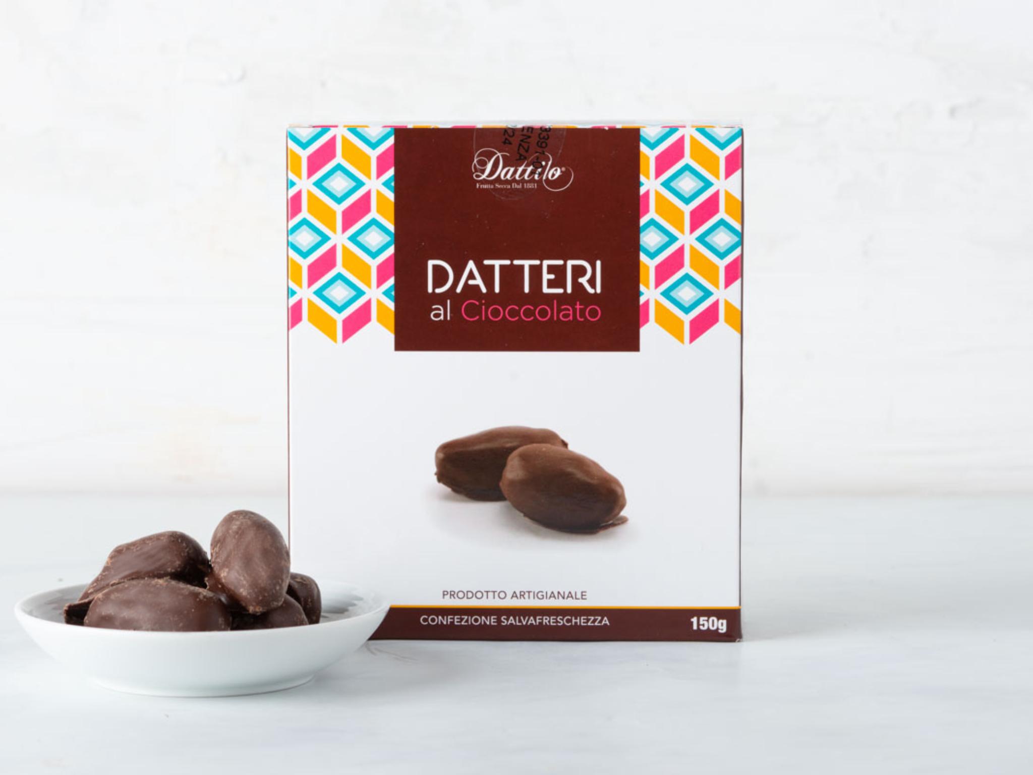 Datteri ricoperti al Cioccolato fondente