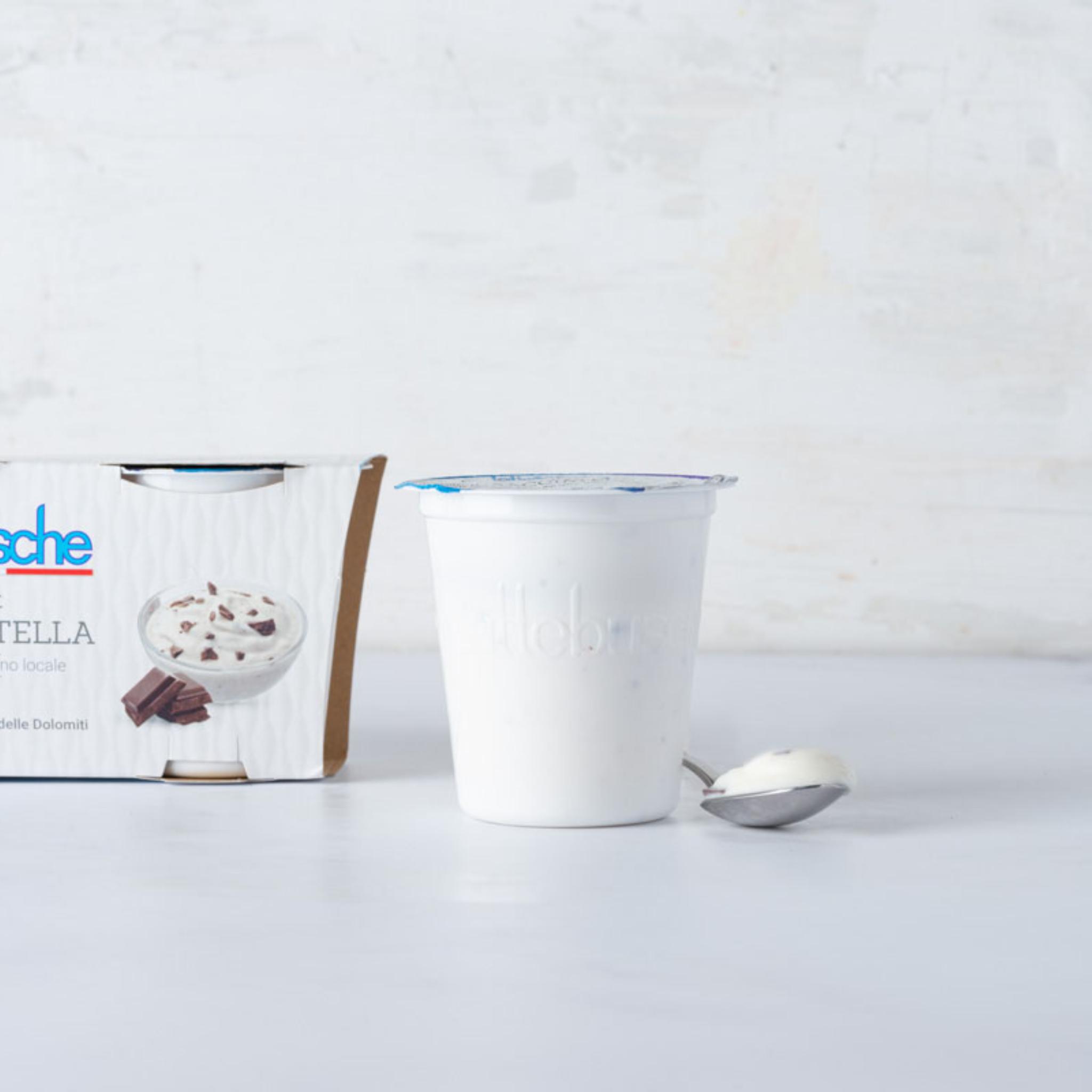 Yogurt intero alla stracciatella