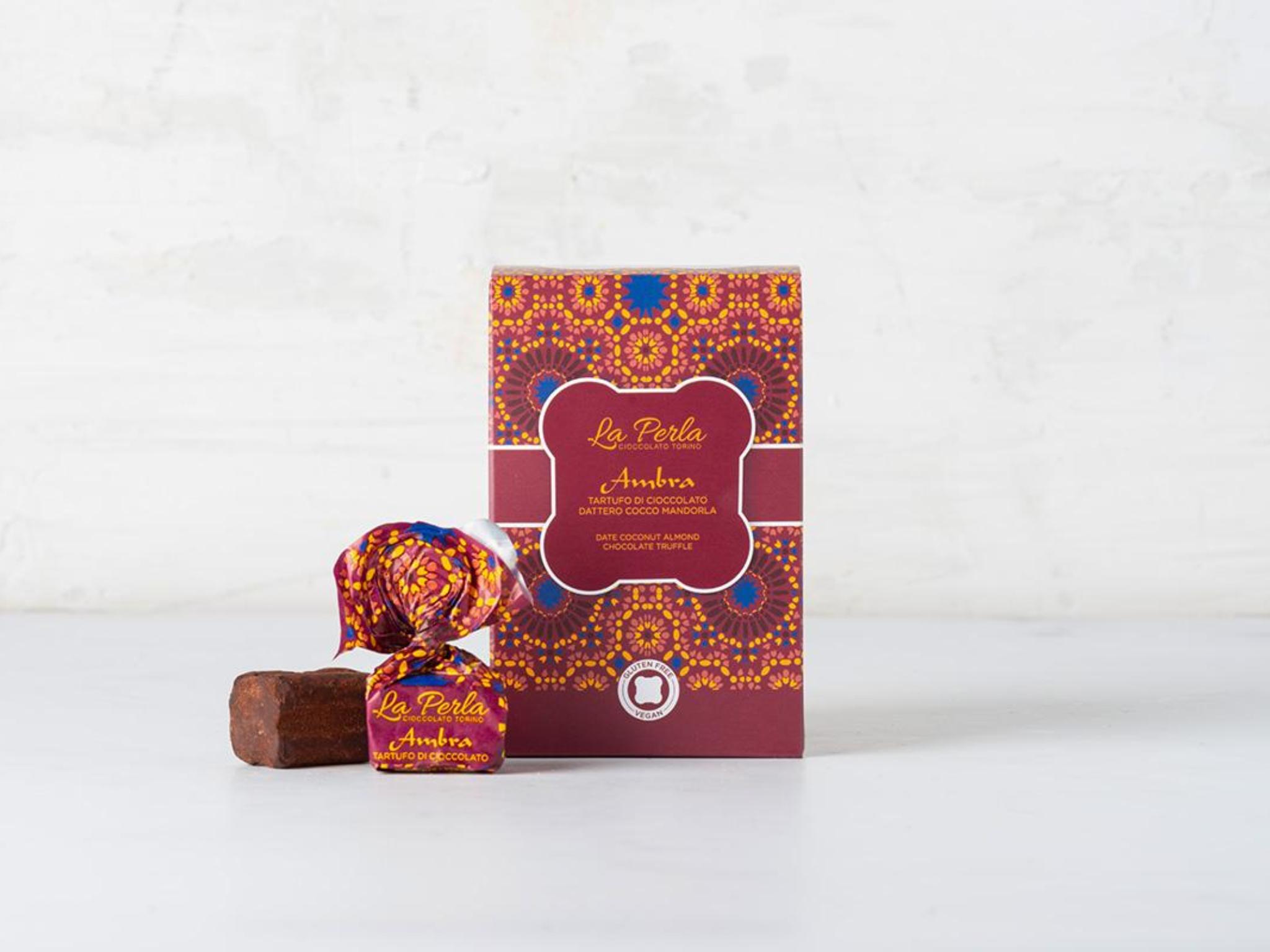 Tartufi Ambra con datteri e cocco