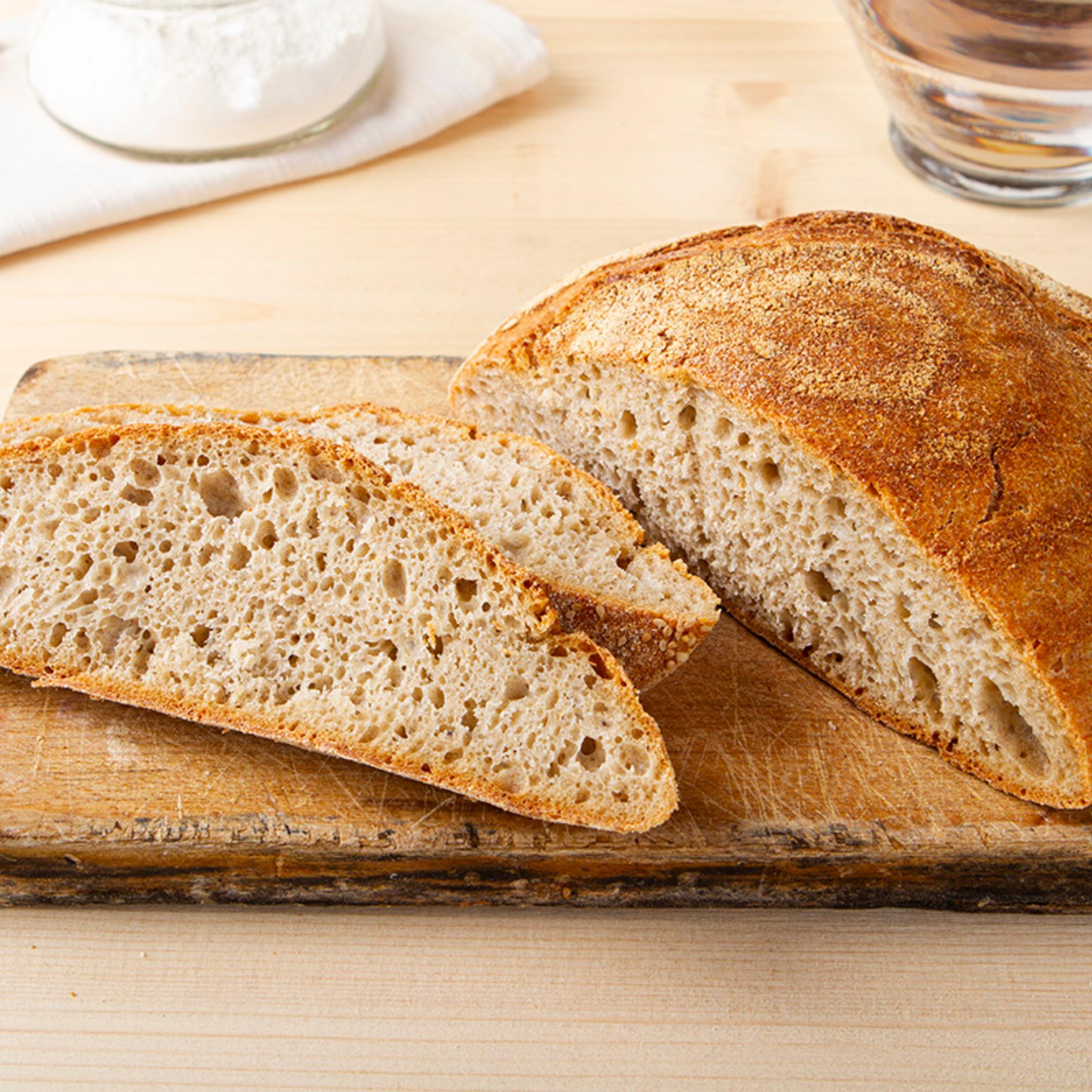 Pane di grano duro con sesamo a pasta madre