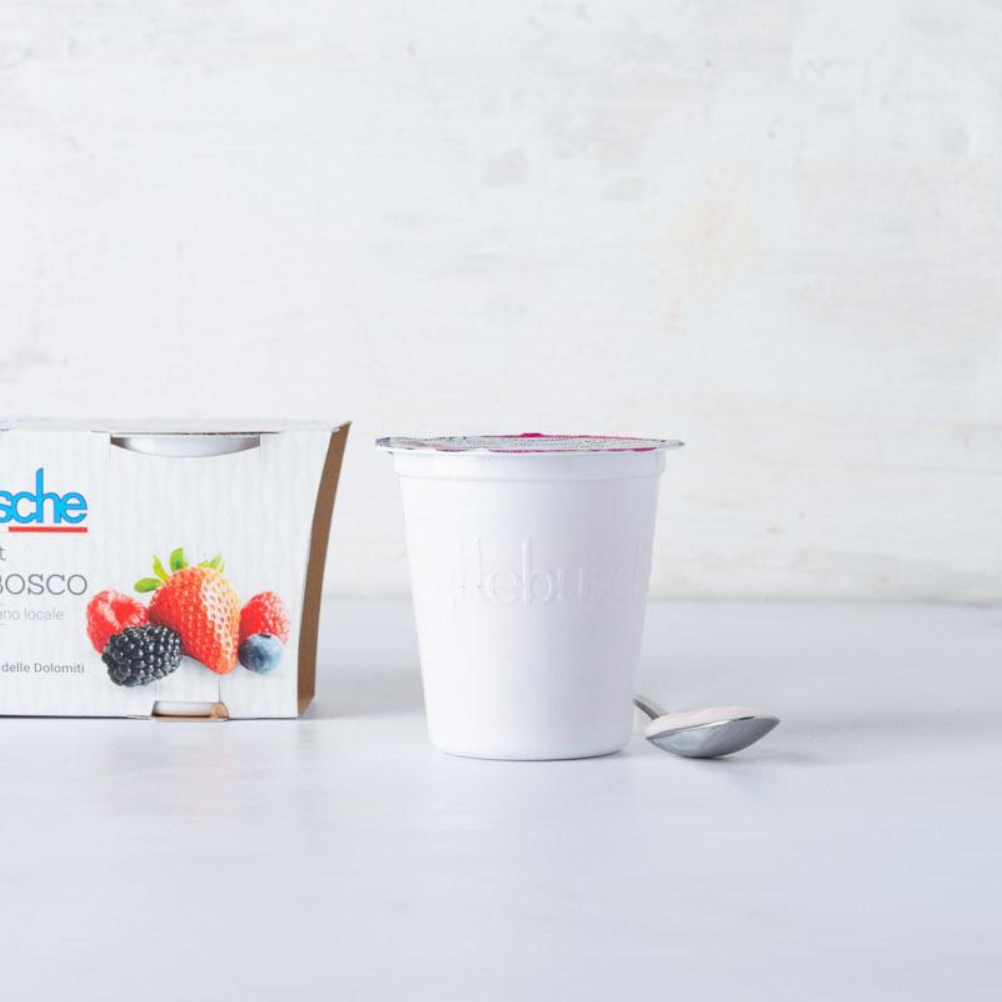 Yogurt intero ai frutti di bosco