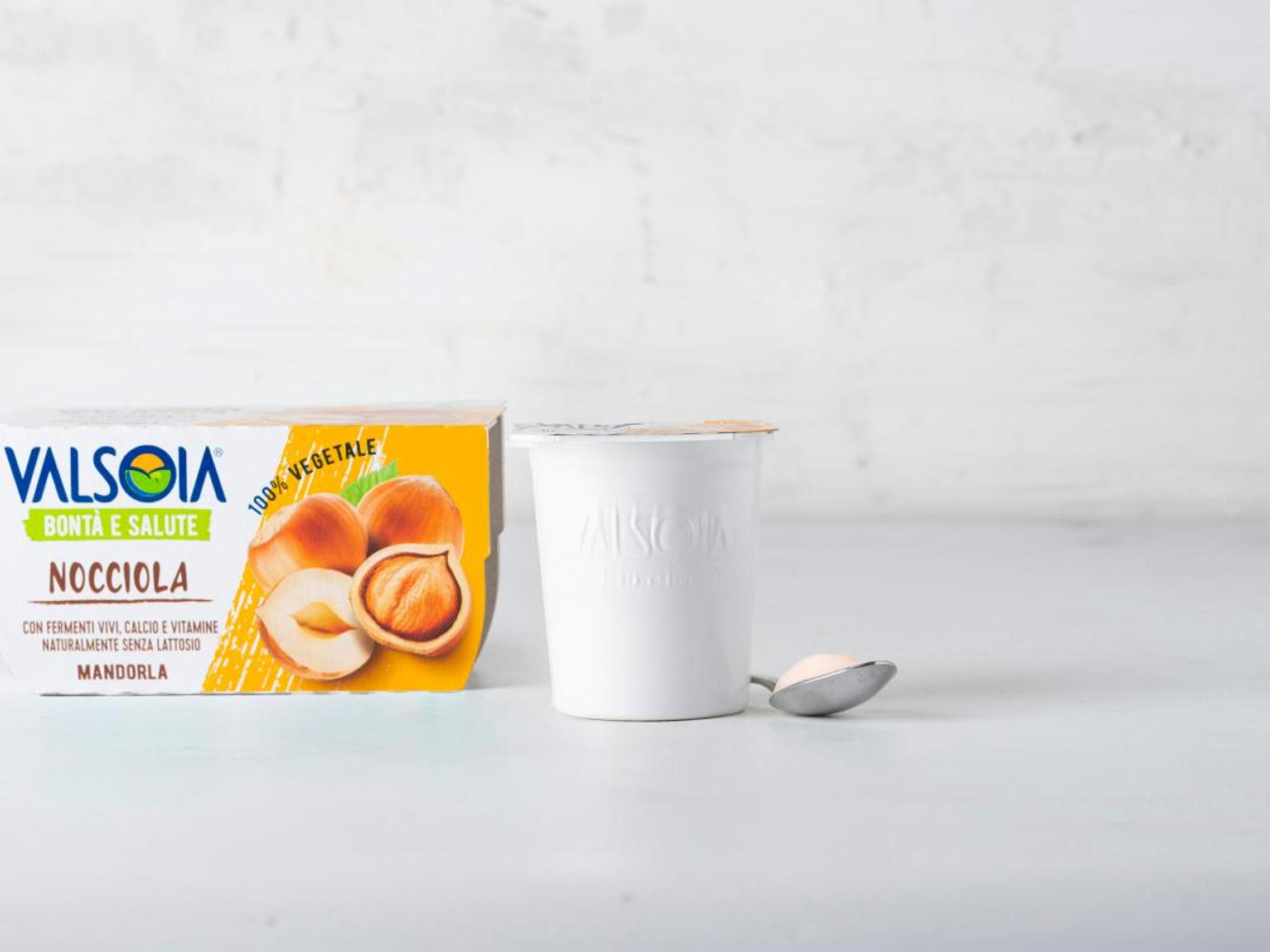 Yosoi a base mandorla alla nocciola