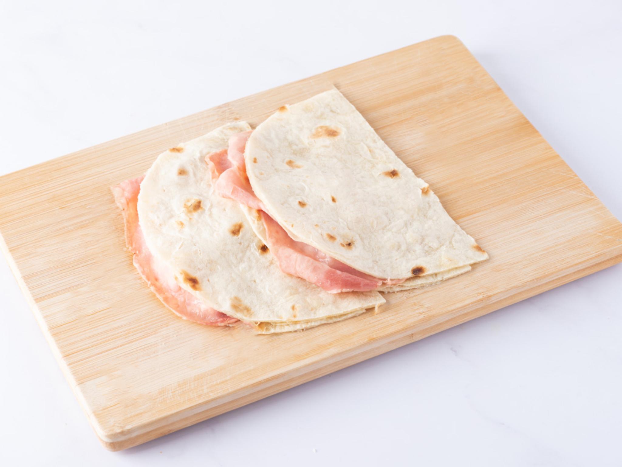 Piadina prosciutto cotto e formaggio
