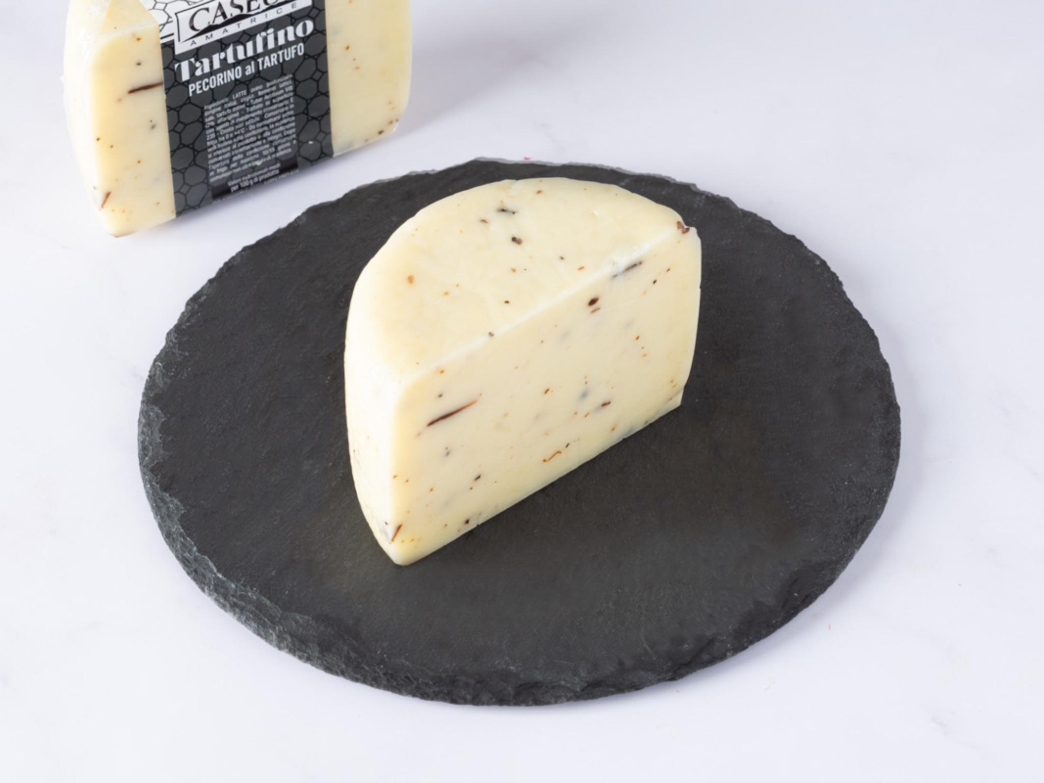 Pecorino al tartufo
