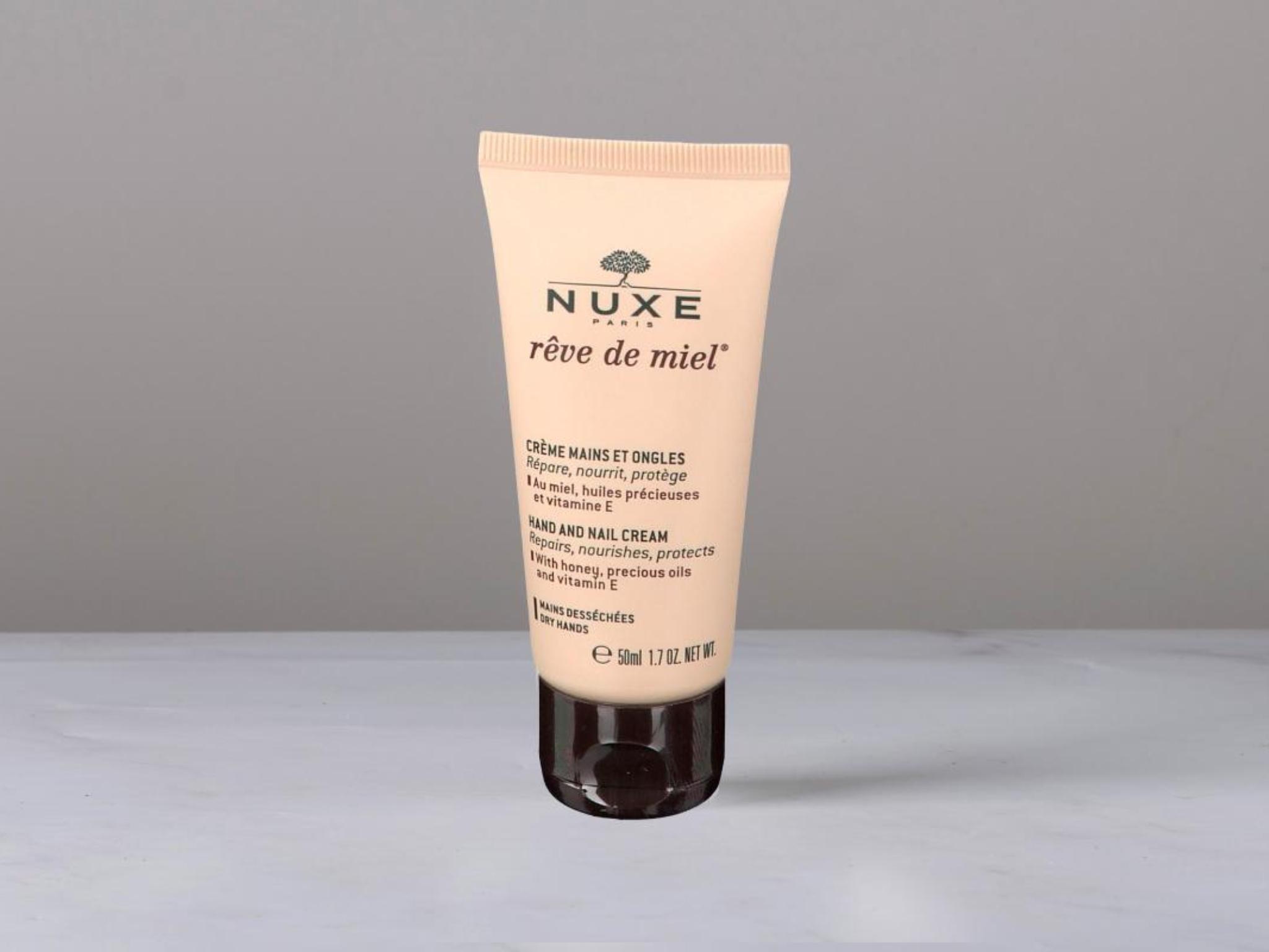 Crema idratante per mani e unghie