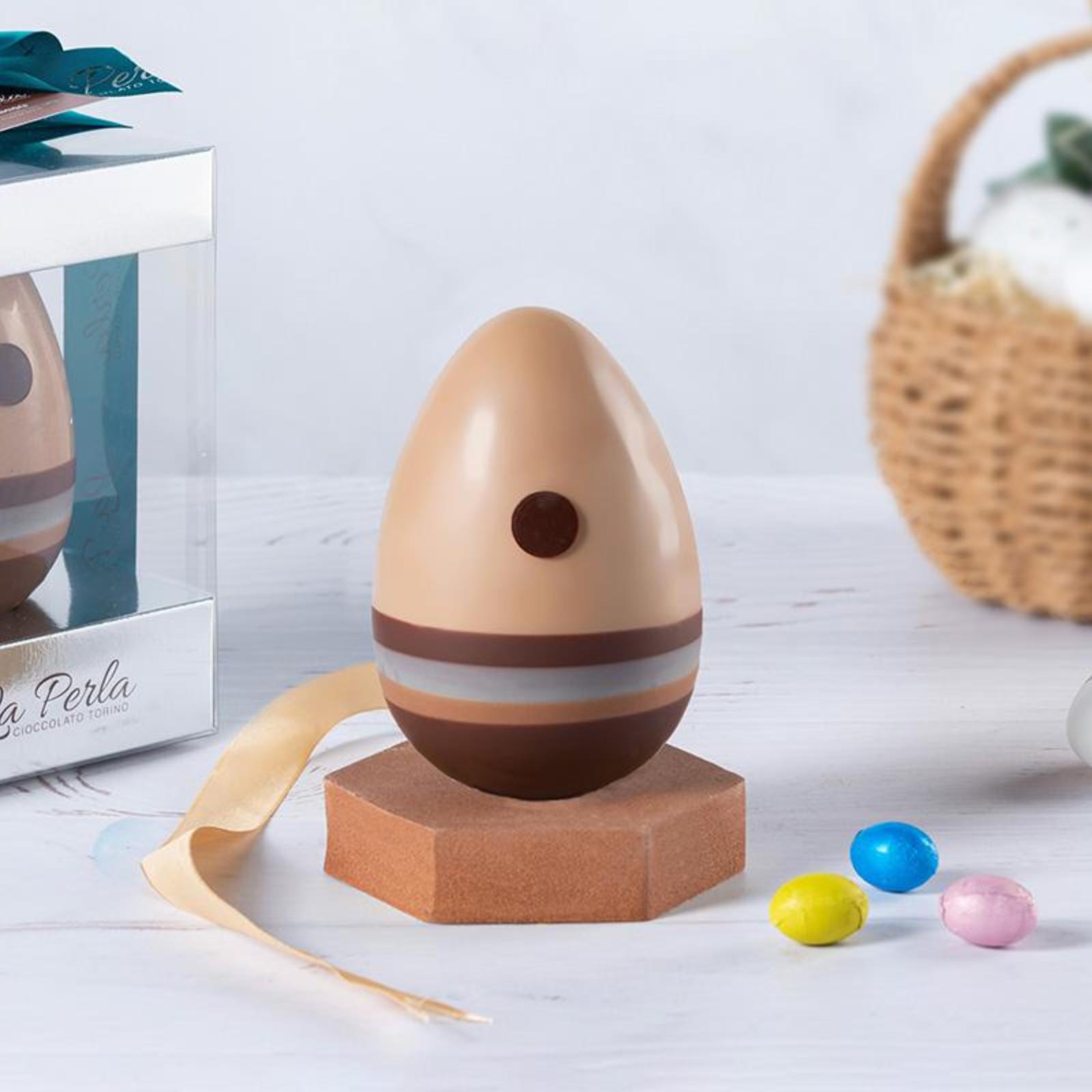 Uovo di cioccolato al tiramisù
